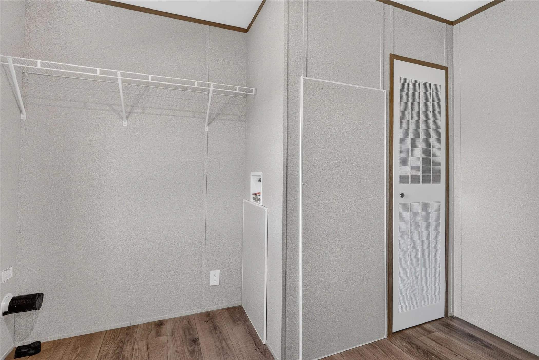 Manufactured Home For Sale in Johnson County , 1221 County Road 805, Cleburne, Texas 76031, 4 Bedroom, 2 Bathroom, Garage spaces, 1,824 Sqft, built in 2026, mls#21364125, Real Estate Agent in Cleburne, Homes For Sale in Johnson county, Homes For Sale in Cleburne, Realtor in Cleburne Texas, Real Estate Brokerage Independent Realty Texas, Luminita Cordes Realtor