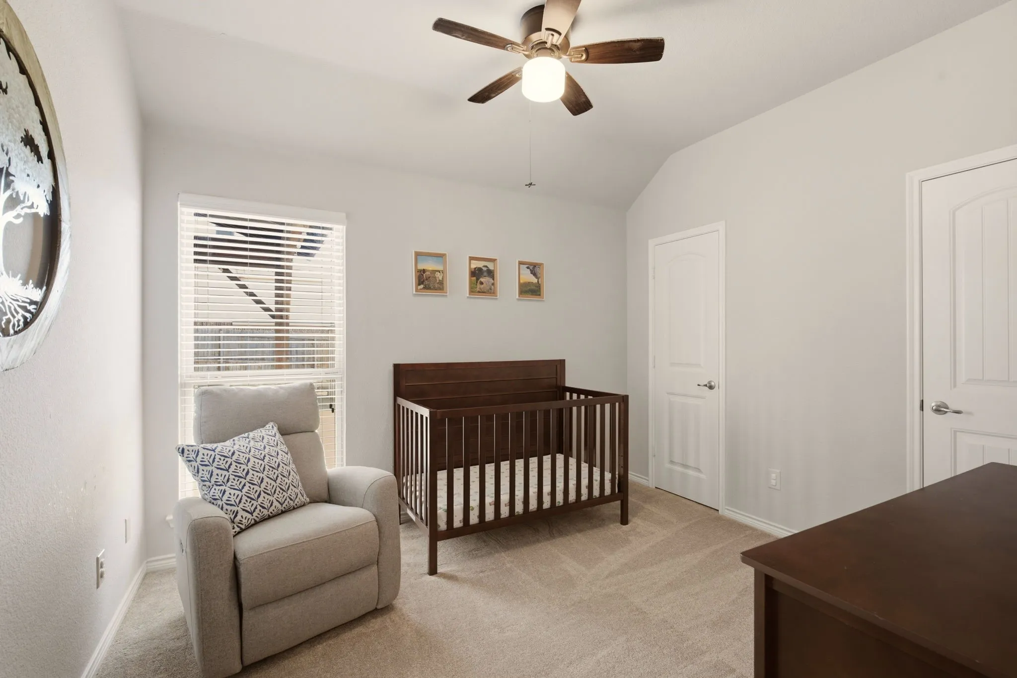 Single Family Residence For Sale in Collin County , 1425 Clayton Lane, Celina, Texas 75009, 4 Bedroom, 2 Bathroom, 2 Garage spaces, 2,196 Sqft, built in 2015, mls#21343225, Real Estate Agent in Celina, Homes For Sale in Collin county, Homes For Sale in Celina, Realtor in Celina Texas, Real Estate Brokerage Independent Realty Texas, Luminita Cordes Realtor