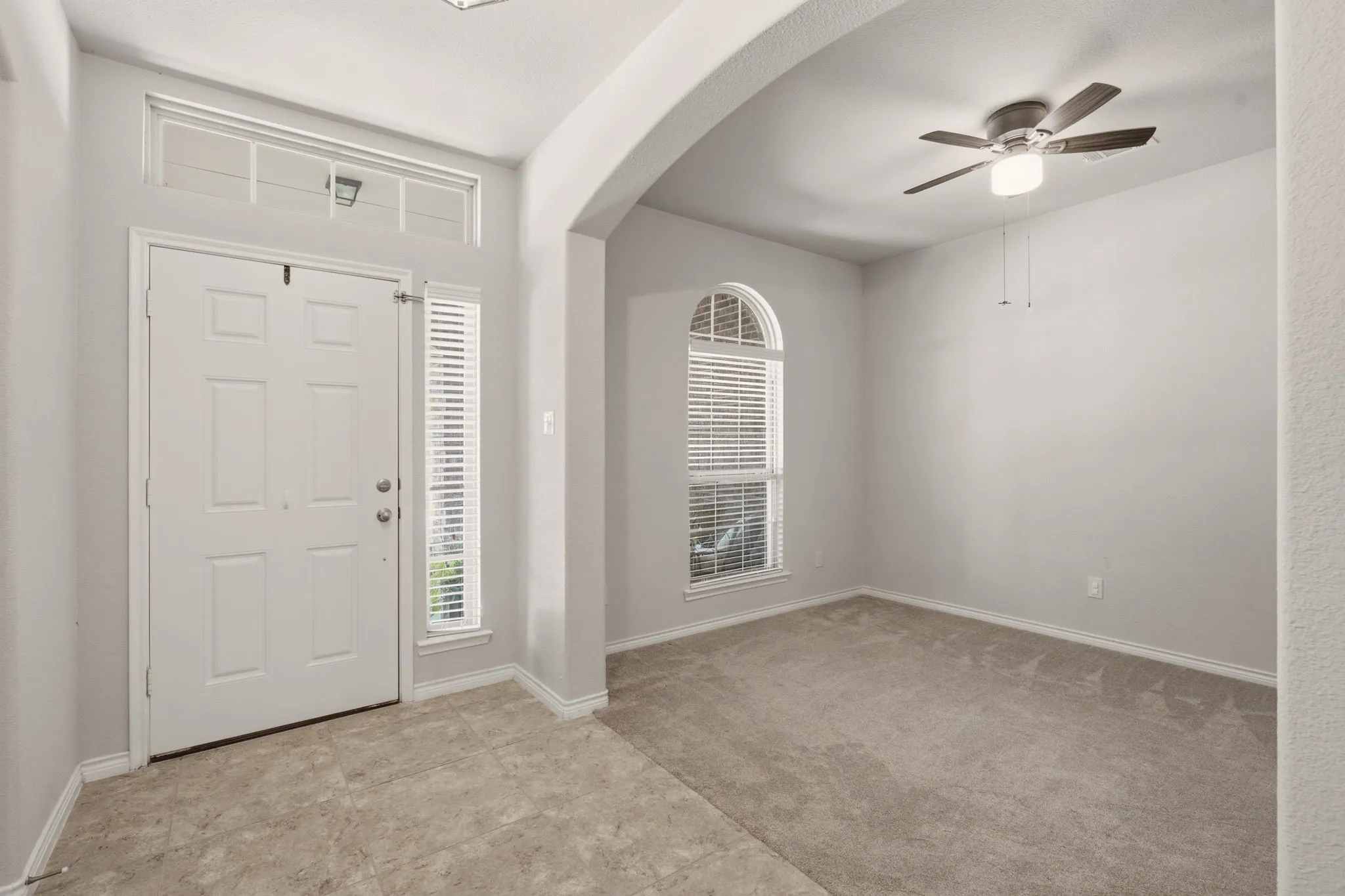 Single Family Residence For Sale in Collin County , 1425 Clayton Lane, Celina, Texas 75009, 4 Bedroom, 2 Bathroom, 2 Garage spaces, 2,196 Sqft, built in 2015, mls#21343225, Real Estate Agent in Celina, Homes For Sale in Collin county, Homes For Sale in Celina, Realtor in Celina Texas, Real Estate Brokerage Independent Realty Texas, Luminita Cordes Realtor
