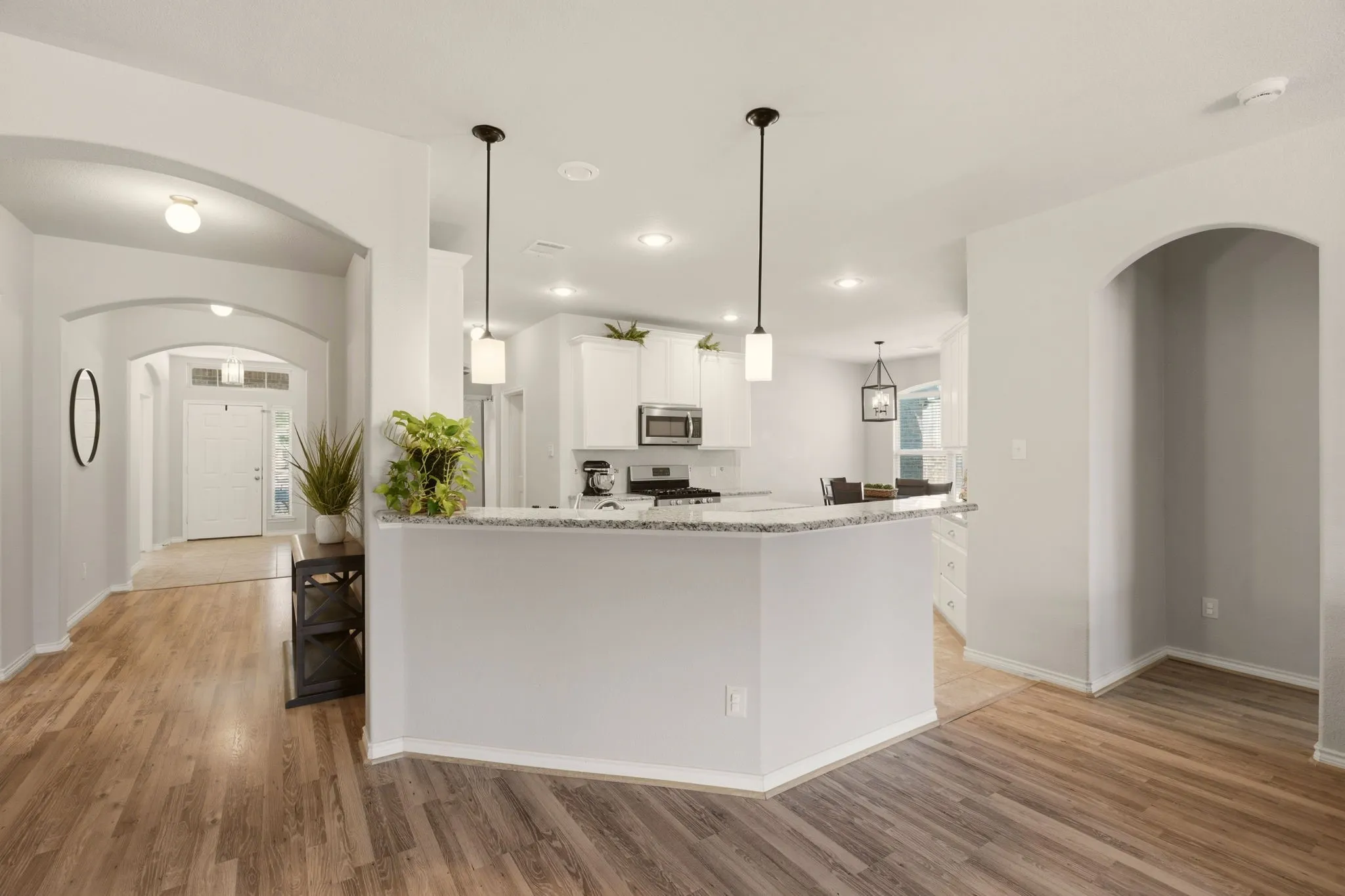 Single Family Residence For Sale in Collin County , 1425 Clayton Lane, Celina, Texas 75009, 4 Bedroom, 2 Bathroom, 2 Garage spaces, 2,196 Sqft, built in 2015, mls#21343225, Real Estate Agent in Celina, Homes For Sale in Collin county, Homes For Sale in Celina, Realtor in Celina Texas, Real Estate Brokerage Independent Realty Texas, Luminita Cordes Realtor