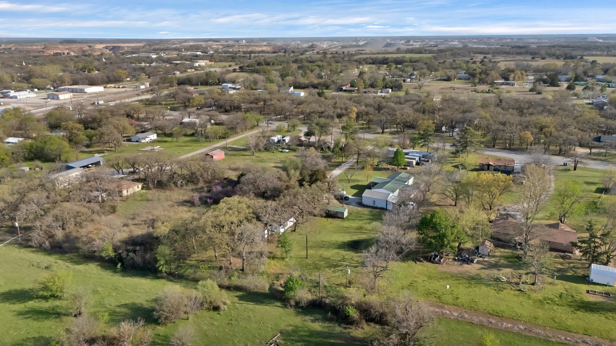 Aerial view of property and surrounding area