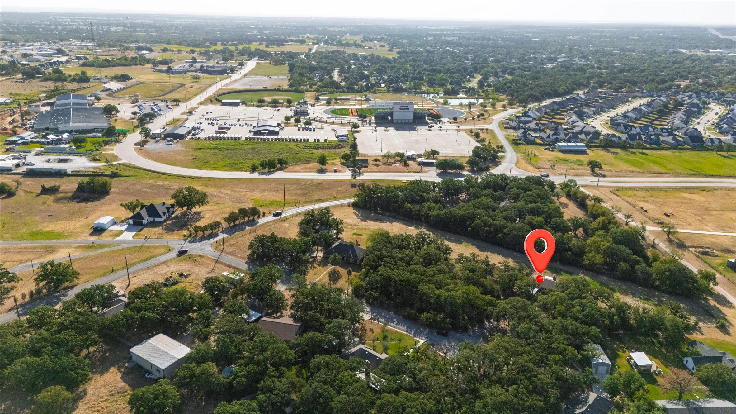 Single Family Residence For Sale in Parker County , 211 Oak Court, Springtown, Texas 76082, 3 Bedroom, 2 Bathroom, 2 Garage spaces, 1,286 Sqft, built in 1985, mls#21363833, Real Estate Agent in Springtown, Homes For Sale in Parker county, Homes For Sale in Springtown, Realtor in Springtown Texas, Real Estate Brokerage Independent Realty Texas, Luminita Cordes Realtor