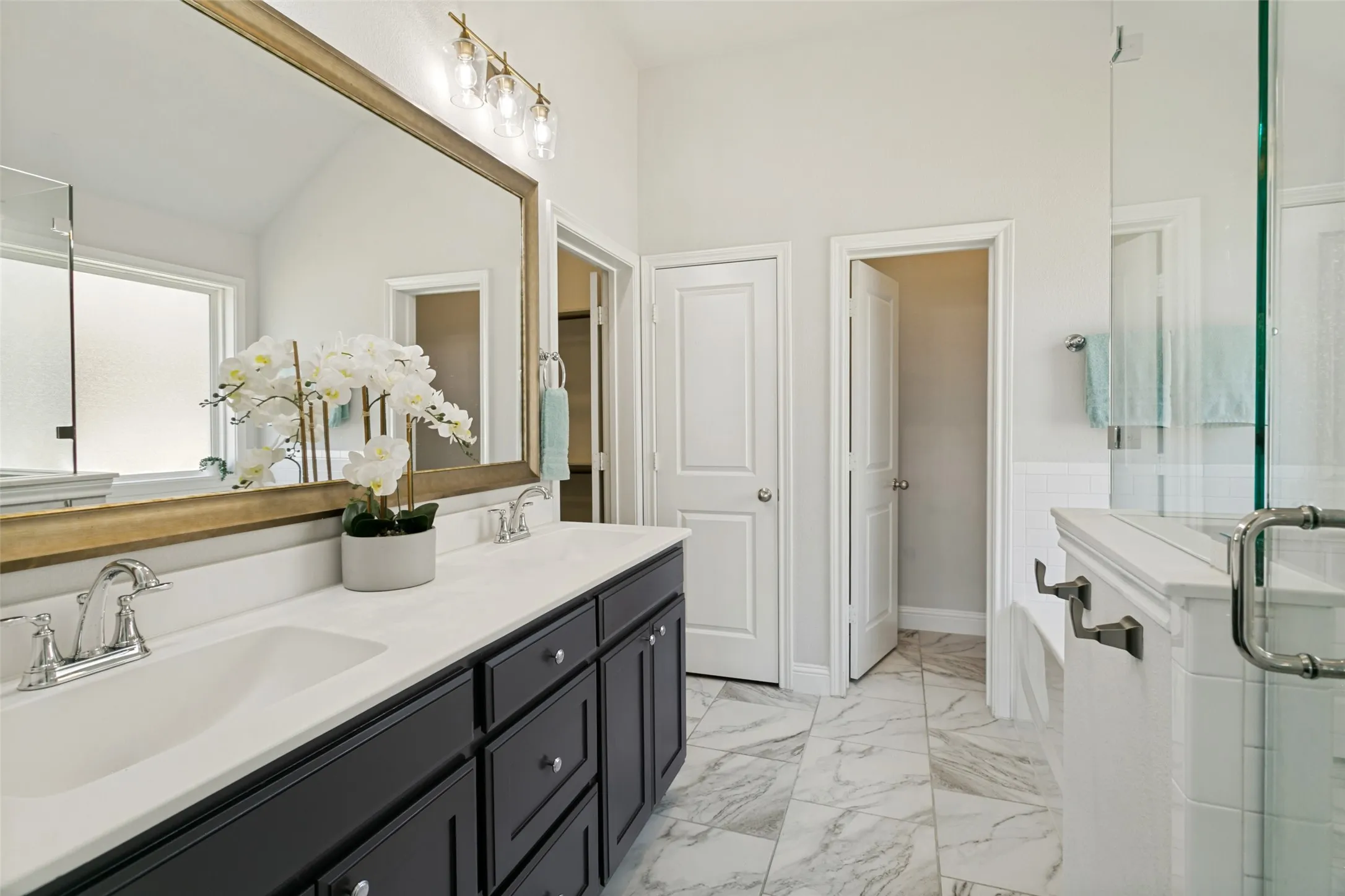 Single Family Residence For Rent in Parker County , 817 Highlands Avenue, Aledo, Texas 76008, 4 Bedroom, 3 Bathroom, 2 Garage spaces, 2,522 Sqft, built in 2019, mls#21364383, Real Estate Agent in Aledo, Homes For Rent in Parker county, Homes For Rent in Aledo, Realtor in Aledo Texas, Real Estate Brokerage Independent Realty Texas, Luminita Cordes Realtor