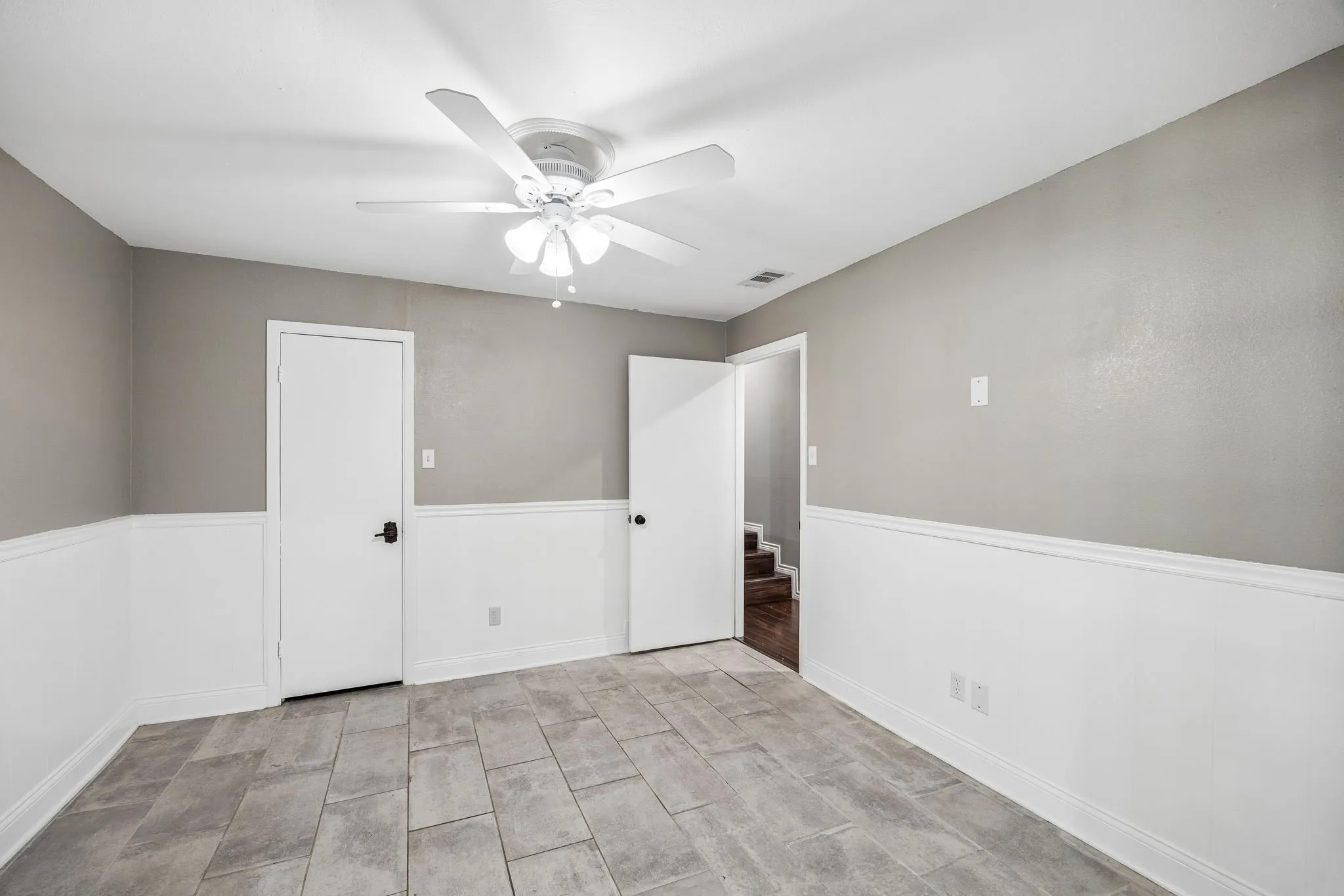 Single Family Residence For Sale in Tarrant County , 8724 Overland Drive, Fort Worth, Texas 76179, 4 Bedroom, 2 Bathroom, 2 Garage spaces, 2,550 Sqft, built in 1978, mls#21363736, Real Estate Agent in Fort Worth, Homes For Sale in Tarrant county, Homes For Sale in Fort Worth, Realtor in Fort Worth Texas, Real Estate Brokerage Independent Realty Texas, Luminita Cordes Realtor