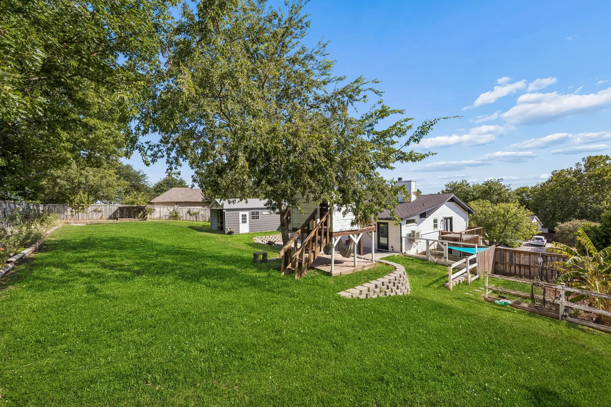 Single Family Residence For Sale in Tarrant County , 8724 Overland Drive, Fort Worth, Texas 76179, 4 Bedroom, 2 Bathroom, 2 Garage spaces, 2,550 Sqft, built in 1978, mls#21363736, Real Estate Agent in Fort Worth, Homes For Sale in Tarrant county, Homes For Sale in Fort Worth, Realtor in Fort Worth Texas, Real Estate Brokerage Independent Realty Texas, Luminita Cordes Realtor