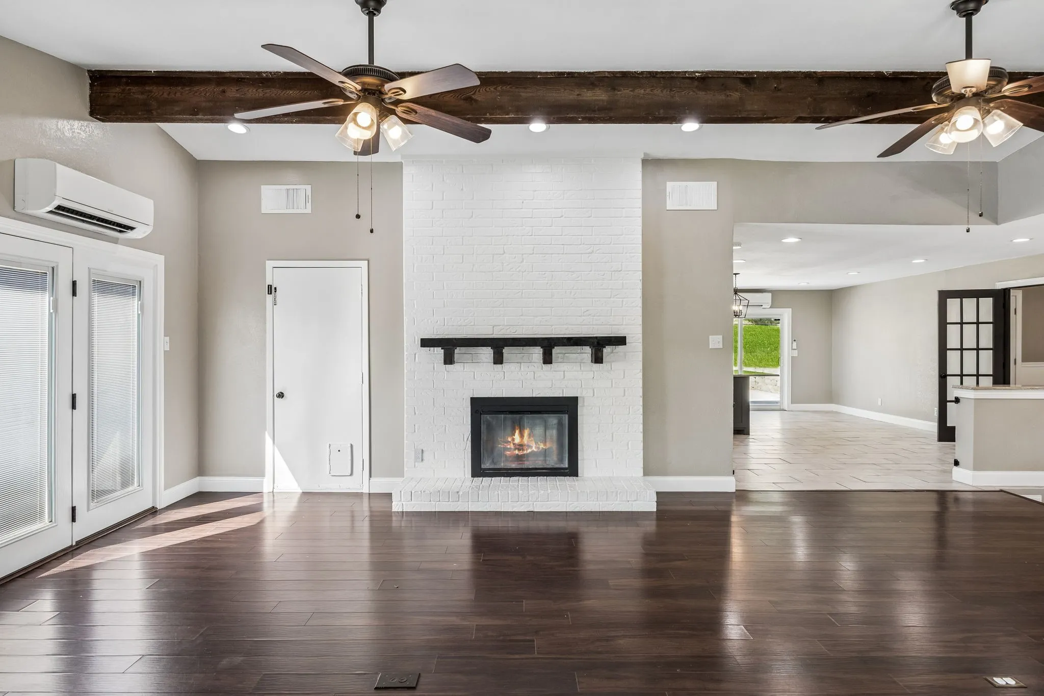 Single Family Residence For Sale in Tarrant County , 8724 Overland Drive, Fort Worth, Texas 76179, 4 Bedroom, 2 Bathroom, 2 Garage spaces, 2,550 Sqft, built in 1978, mls#21363736, Real Estate Agent in Fort Worth, Homes For Sale in Tarrant county, Homes For Sale in Fort Worth, Realtor in Fort Worth Texas, Real Estate Brokerage Independent Realty Texas, Luminita Cordes Realtor