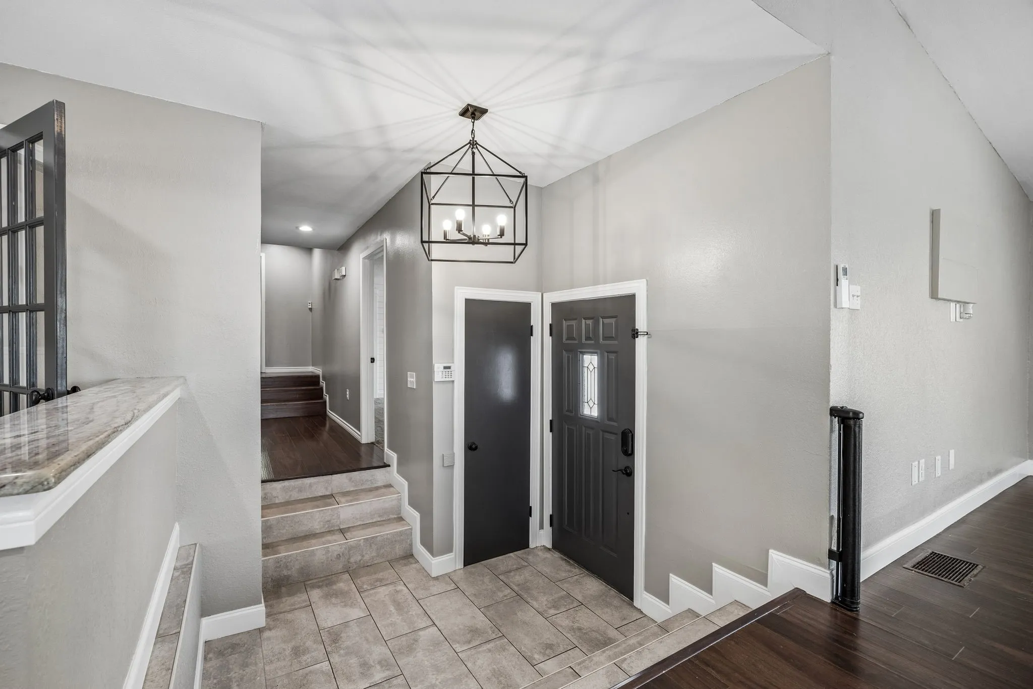 Single Family Residence For Sale in Tarrant County , 8724 Overland Drive, Fort Worth, Texas 76179, 4 Bedroom, 2 Bathroom, 2 Garage spaces, 2,550 Sqft, built in 1978, mls#21363736, Real Estate Agent in Fort Worth, Homes For Sale in Tarrant county, Homes For Sale in Fort Worth, Realtor in Fort Worth Texas, Real Estate Brokerage Independent Realty Texas, Luminita Cordes Realtor