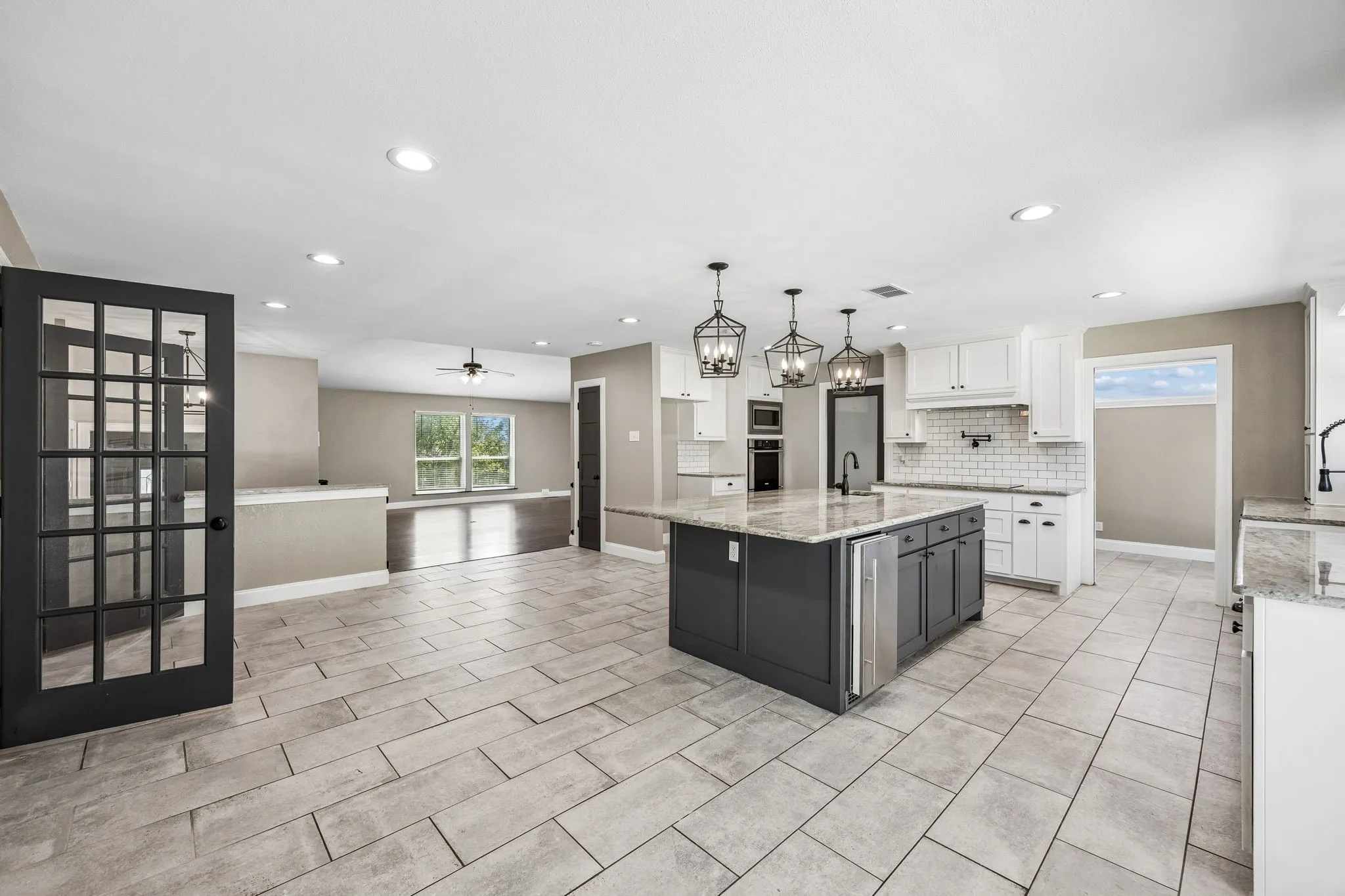 Single Family Residence For Sale in Tarrant County , 8724 Overland Drive, Fort Worth, Texas 76179, 4 Bedroom, 2 Bathroom, 2 Garage spaces, 2,550 Sqft, built in 1978, mls#21363736, Real Estate Agent in Fort Worth, Homes For Sale in Tarrant county, Homes For Sale in Fort Worth, Realtor in Fort Worth Texas, Real Estate Brokerage Independent Realty Texas, Luminita Cordes Realtor