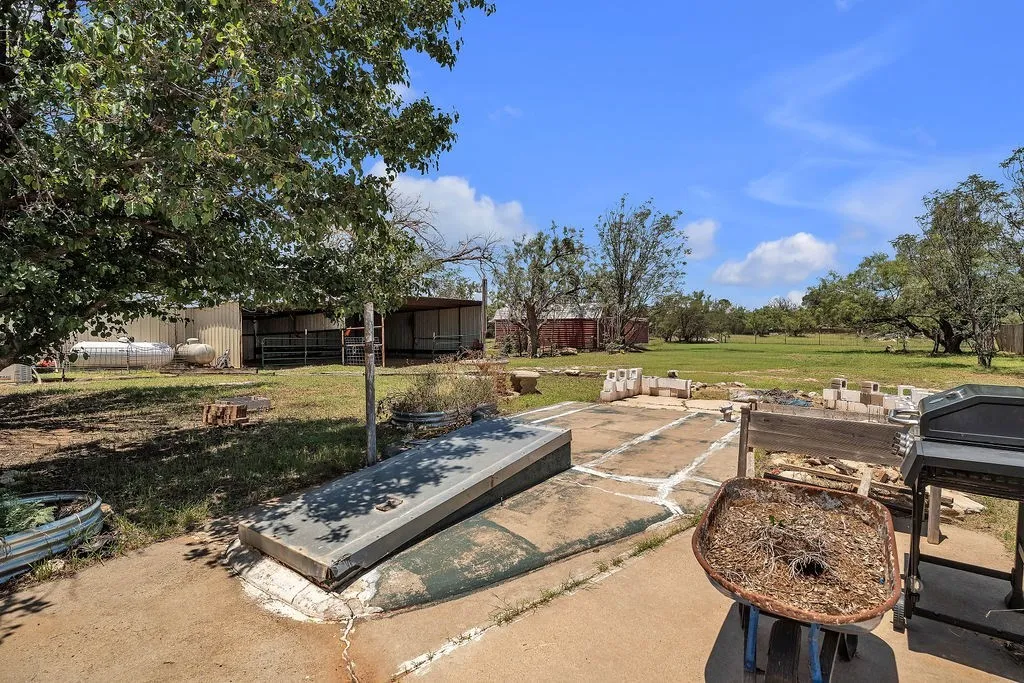 Single Family Residence For Sale in Howard County , 5807 Walter Road, Big Spring, Texas 79720, 4 Bedroom, 1 Bathroom, Garage spaces, 1,932 Sqft, built in 2003, mls#21363956, Real Estate Agent in Big Spring, Homes For Sale in Howard county, Homes For Sale in Big Spring, Realtor in Big Spring Texas, Real Estate Brokerage Independent Realty Texas, Luminita Cordes Realtor
