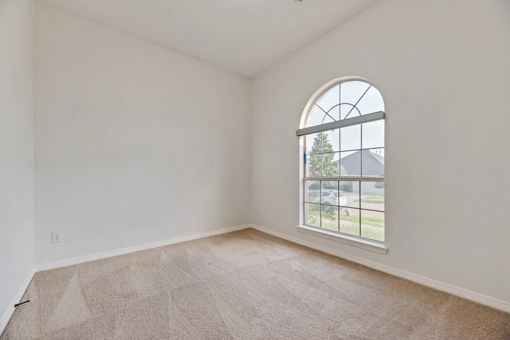 Single Family Residence For Rent in Dallas County , 1412 Melody Lane, Carrollton, Texas 75006, 4 Bedroom, 2 Bathroom, 2 Garage spaces, 2,369 Sqft, built in 1993, mls#21364408, Real Estate Agent in Carrollton, Homes For Rent in Dallas county, Homes For Rent in Carrollton, Realtor in Carrollton Texas, Real Estate Brokerage Independent Realty Texas, Luminita Cordes Realtor