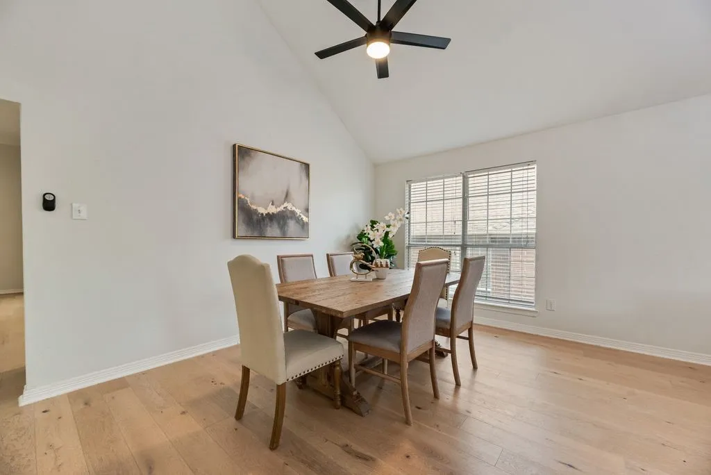 Single Family Residence For Rent in Dallas County , 1412 Melody Lane, Carrollton, Texas 75006, 4 Bedroom, 2 Bathroom, 2 Garage spaces, 2,369 Sqft, built in 1993, mls#21364408, Real Estate Agent in Carrollton, Homes For Rent in Dallas county, Homes For Rent in Carrollton, Realtor in Carrollton Texas, Real Estate Brokerage Independent Realty Texas, Luminita Cordes Realtor