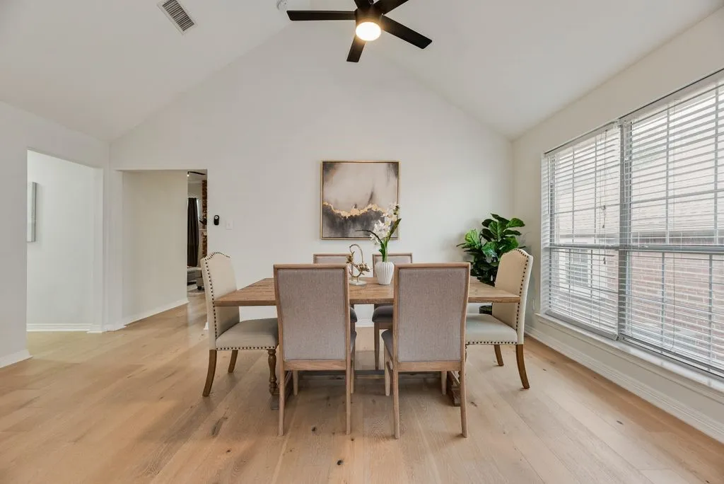 Single Family Residence For Rent in Dallas County , 1412 Melody Lane, Carrollton, Texas 75006, 4 Bedroom, 2 Bathroom, 2 Garage spaces, 2,369 Sqft, built in 1993, mls#21364408, Real Estate Agent in Carrollton, Homes For Rent in Dallas county, Homes For Rent in Carrollton, Realtor in Carrollton Texas, Real Estate Brokerage Independent Realty Texas, Luminita Cordes Realtor