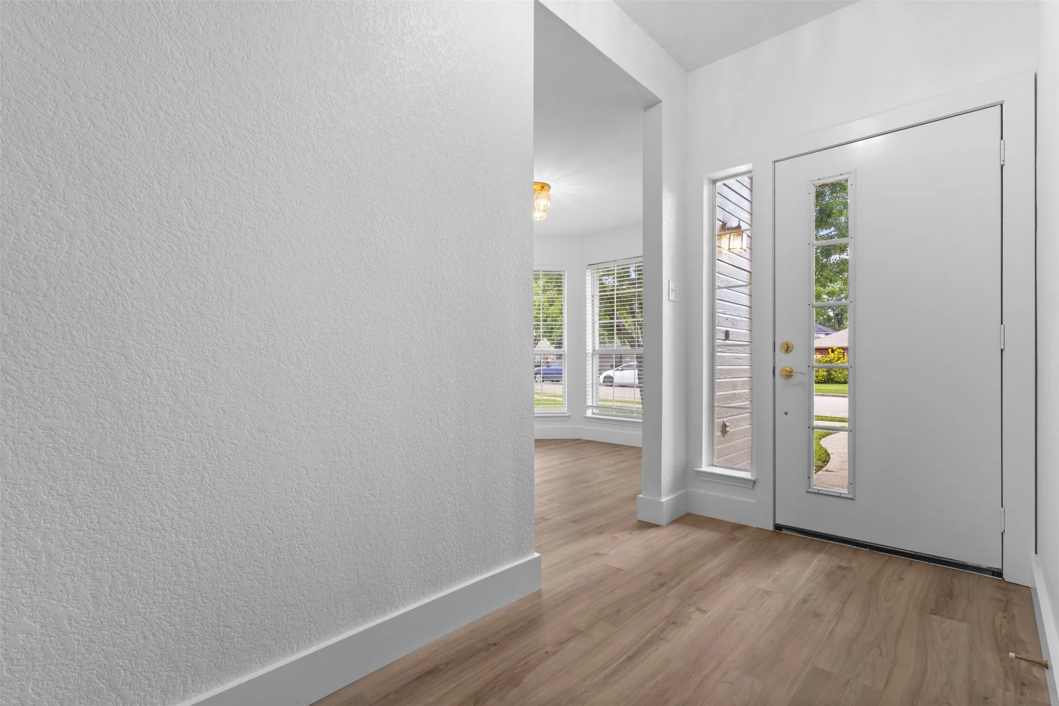 Single Family Residence For Rent in Dallas County , 7205 Airline Drive, Rowlett, Texas 75089, 3 Bedroom, 2 Bathroom, 2 Garage spaces, 1,332 Sqft, built in 1998, mls#21364417, Real Estate Agent in Rowlett, Homes For Rent in Dallas county, Homes For Rent in Rowlett, Realtor in Rowlett Texas, Real Estate Brokerage Independent Realty Texas, Luminita Cordes Realtor