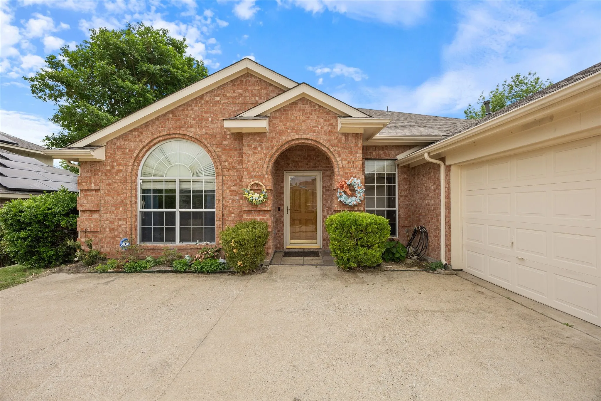 Single Family Residence For Rent in Rockwall County , 1023 High Cotton Lane, Rockwall, Texas 75087, 4 Bedroom, 3 Bathroom, 2 Garage spaces, 2,680 Sqft, built in 2001, mls#21362166, Real Estate Agent in Rockwall, Homes For Rent in Rockwall county, Homes For Rent in Rockwall, Realtor in Rockwall Texas, Real Estate Brokerage Independent Realty Texas, Luminita Cordes Realtor