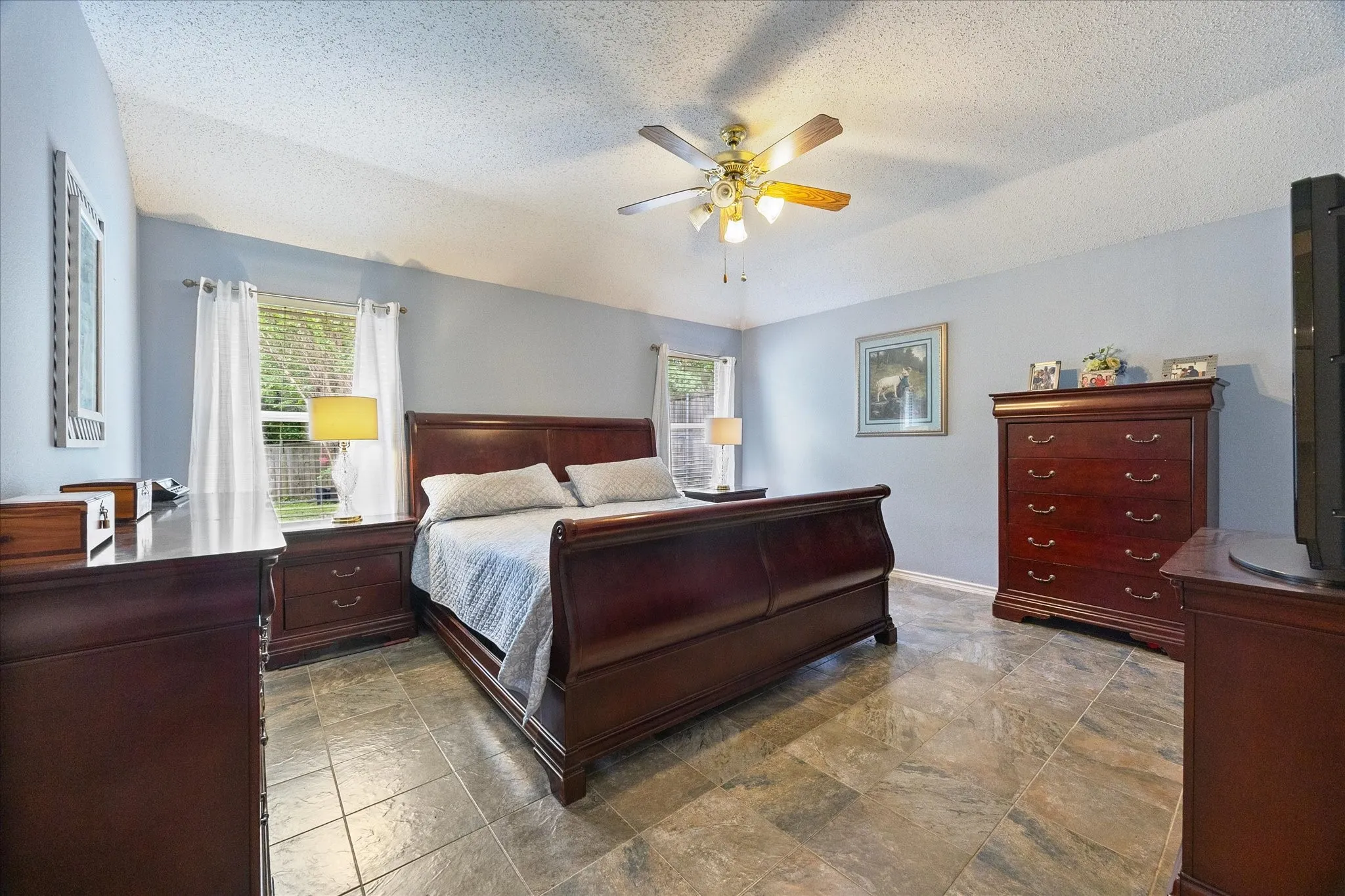 Single Family Residence For Rent in Rockwall County , 1023 High Cotton Lane, Rockwall, Texas 75087, 4 Bedroom, 3 Bathroom, 2 Garage spaces, 2,680 Sqft, built in 2001, mls#21362166, Real Estate Agent in Rockwall, Homes For Rent in Rockwall county, Homes For Rent in Rockwall, Realtor in Rockwall Texas, Real Estate Brokerage Independent Realty Texas, Luminita Cordes Realtor