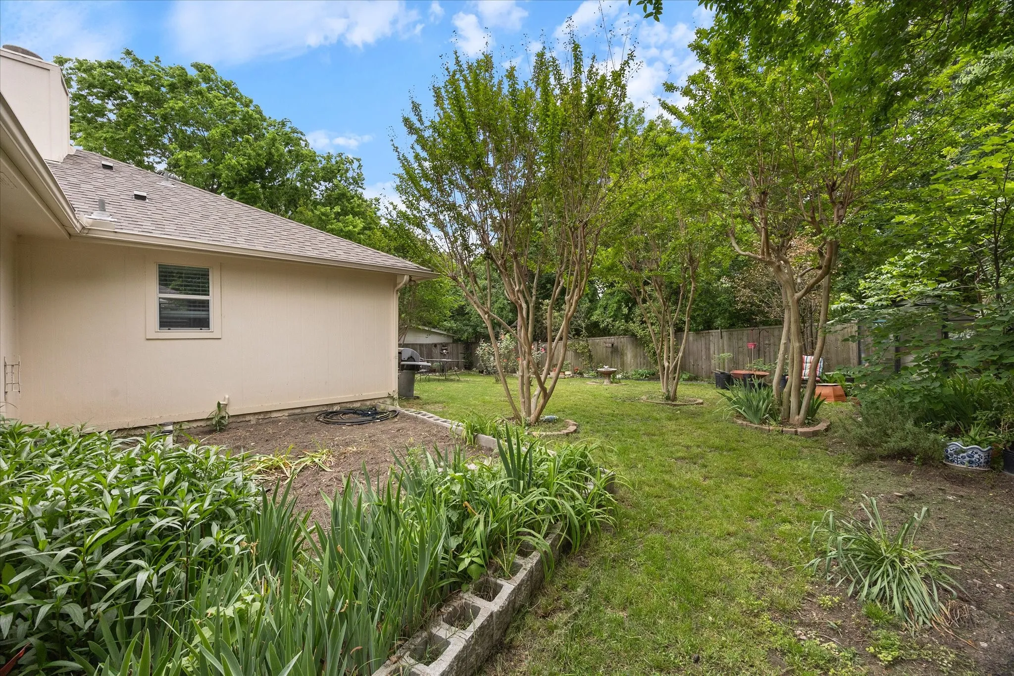 Single Family Residence For Rent in Rockwall County , 1023 High Cotton Lane, Rockwall, Texas 75087, 4 Bedroom, 3 Bathroom, 2 Garage spaces, 2,680 Sqft, built in 2001, mls#21362166, Real Estate Agent in Rockwall, Homes For Rent in Rockwall county, Homes For Rent in Rockwall, Realtor in Rockwall Texas, Real Estate Brokerage Independent Realty Texas, Luminita Cordes Realtor