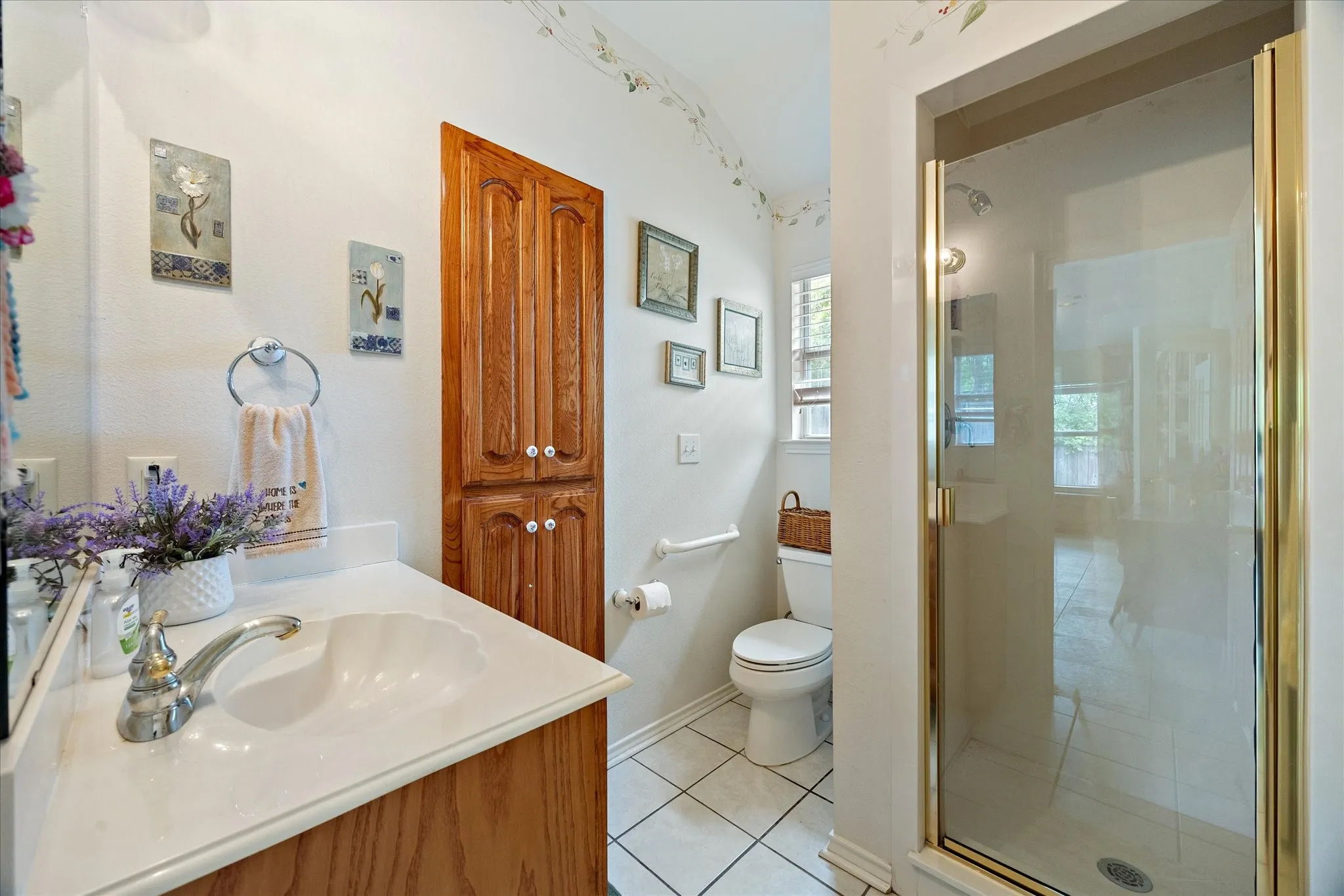 Single Family Residence For Rent in Rockwall County , 1023 High Cotton Lane, Rockwall, Texas 75087, 4 Bedroom, 3 Bathroom, 2 Garage spaces, 2,680 Sqft, built in 2001, mls#21362166, Real Estate Agent in Rockwall, Homes For Rent in Rockwall county, Homes For Rent in Rockwall, Realtor in Rockwall Texas, Real Estate Brokerage Independent Realty Texas, Luminita Cordes Realtor