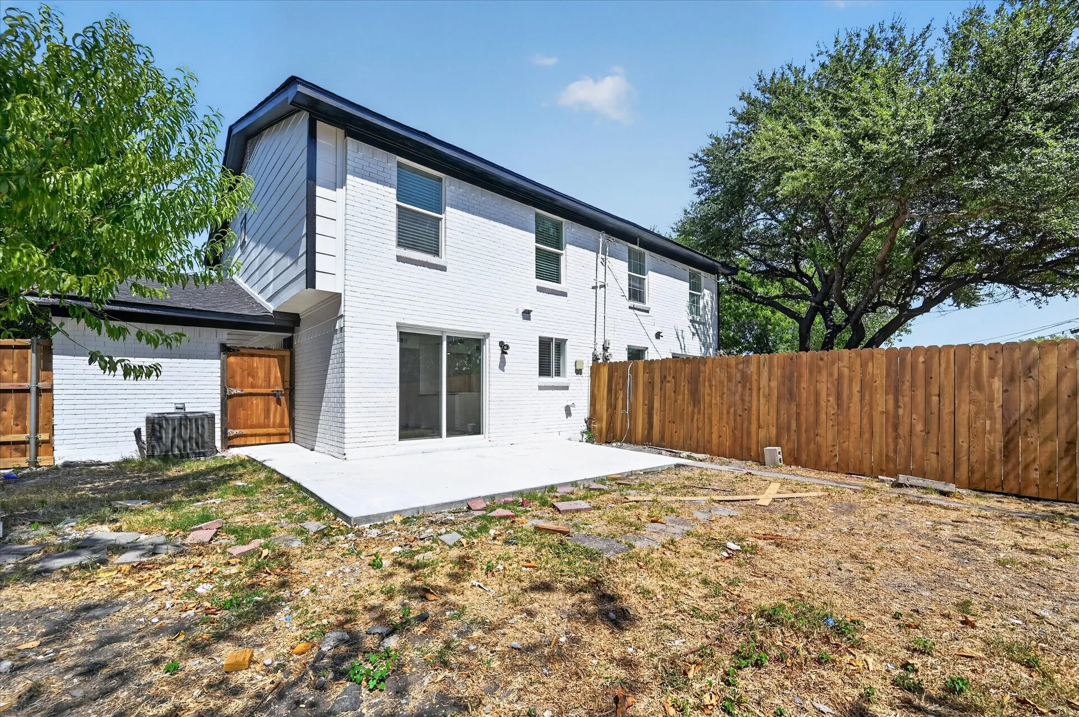 Single Family Residence For Rent in Dallas County , 620 Royal Crest Drive, Richardson, Texas 75081, 3 Bedroom, 2 Bathroom, Garage spaces, 1,382 Sqft, built in 1967, mls#21364449, Real Estate Agent in Richardson, Homes For Rent in Dallas county, Homes For Rent in Richardson, Realtor in Richardson Texas, Real Estate Brokerage Independent Realty Texas, Luminita Cordes Realtor