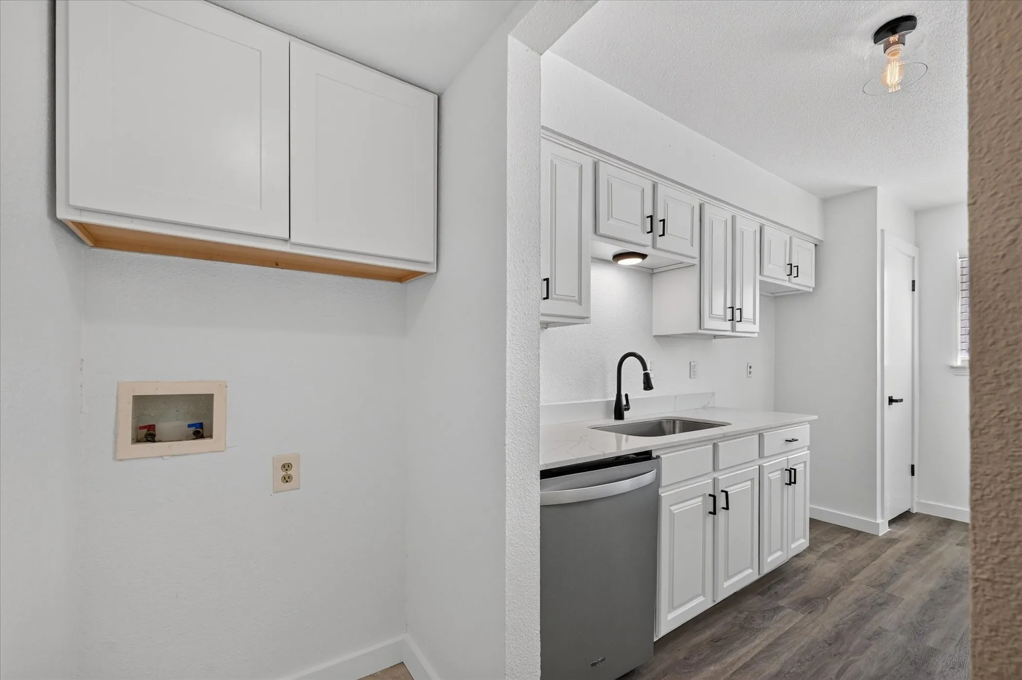 Single Family Residence For Rent in Dallas County , 620 Royal Crest Drive, Richardson, Texas 75081, 3 Bedroom, 2 Bathroom, Garage spaces, 1,382 Sqft, built in 1967, mls#21364449, Real Estate Agent in Richardson, Homes For Rent in Dallas county, Homes For Rent in Richardson, Realtor in Richardson Texas, Real Estate Brokerage Independent Realty Texas, Luminita Cordes Realtor