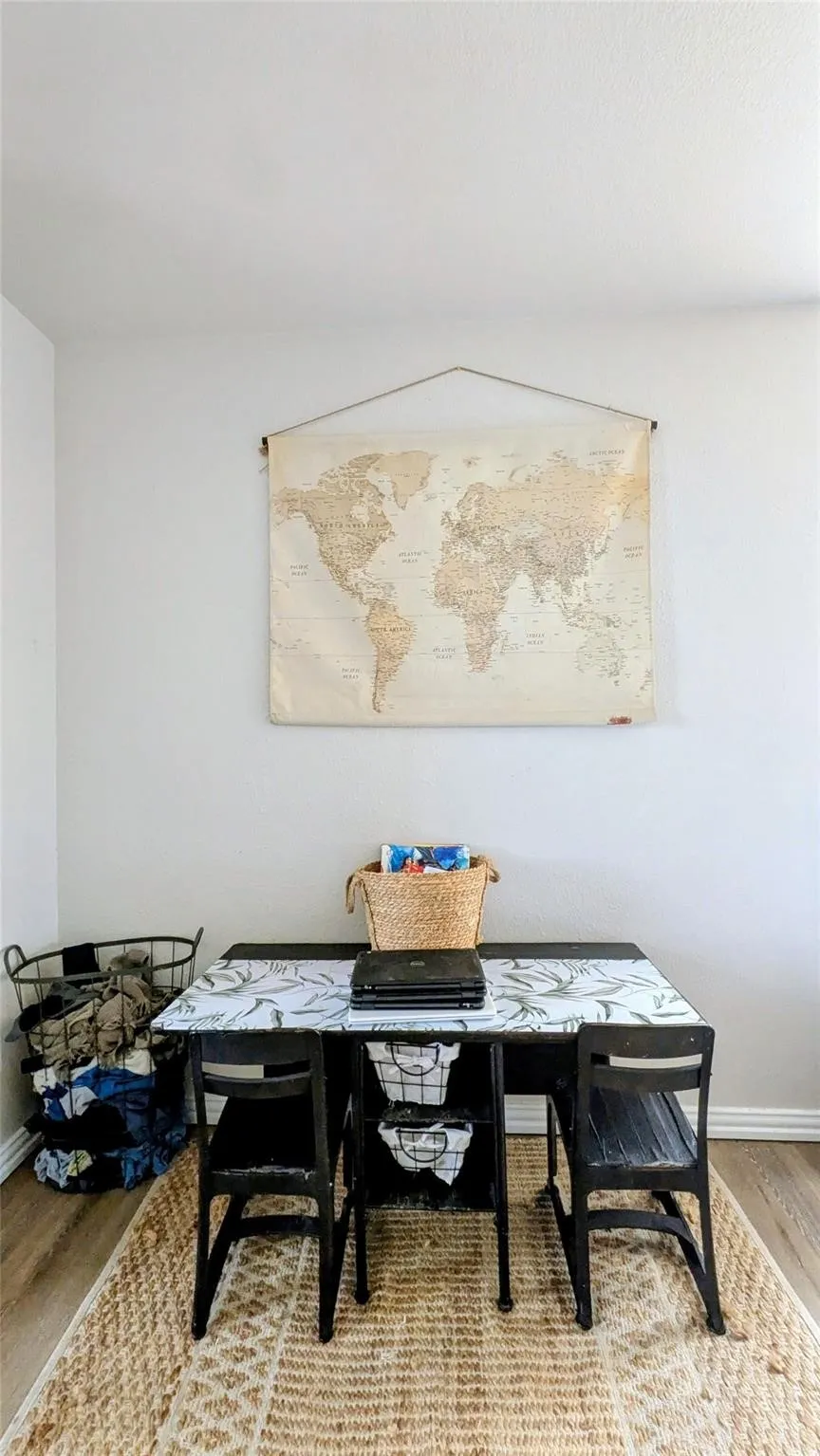 Nice size dining area