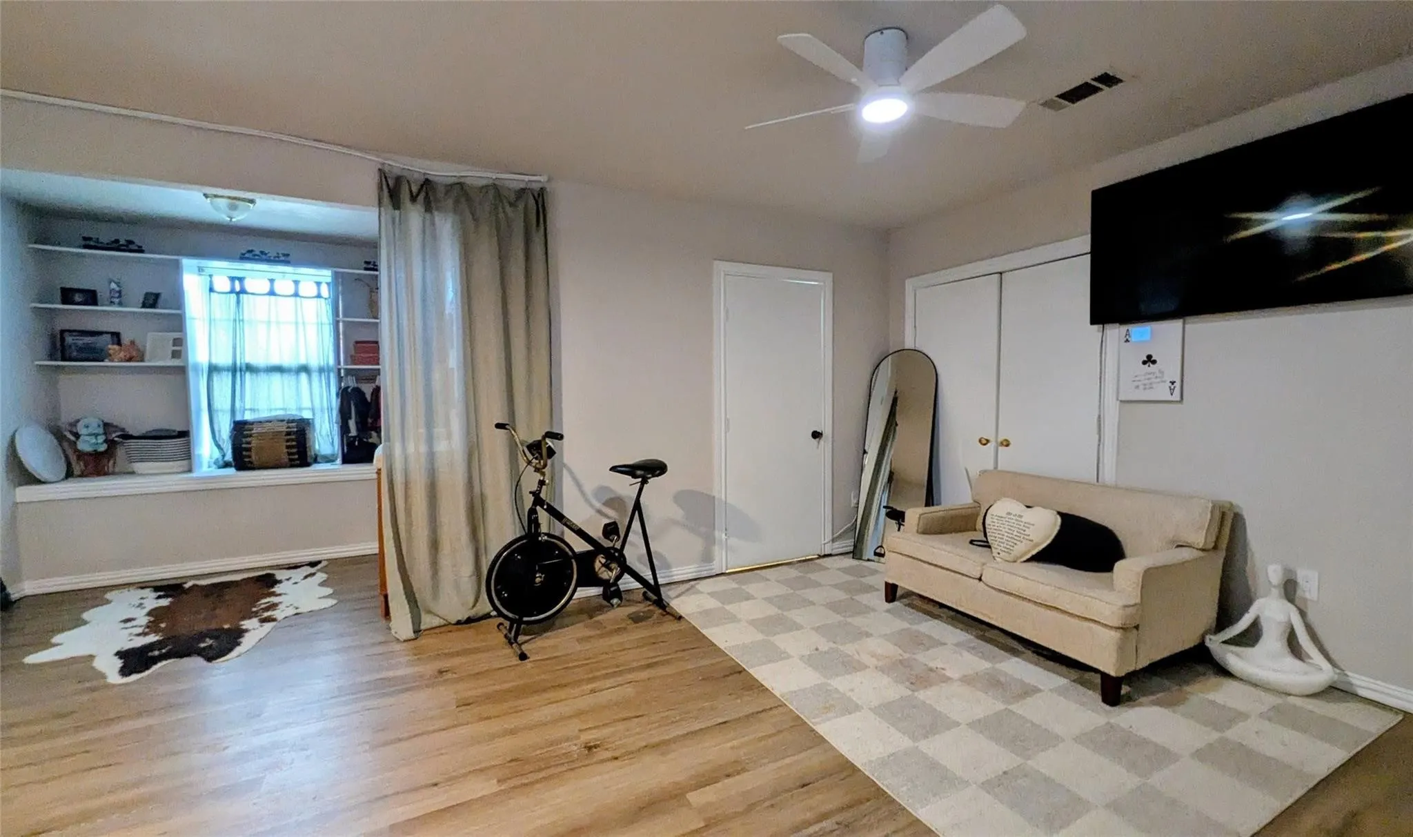 Single Family Residence For Sale in Bosque County , 119 County Road 1812, Clifton, Texas 76634, 3 Bedroom, 3 Bathroom, Garage spaces, 1,936 Sqft, built in 1965, Price $150,000, mls#21364209, Real Estate Agent in Clifton, Homes For Sale in Bosque county, Homes For Sale in Clifton, Realtor in Clifton Texas, Real Estate Brokerage Independent Realty Texas, Luminita Cordes Realtor