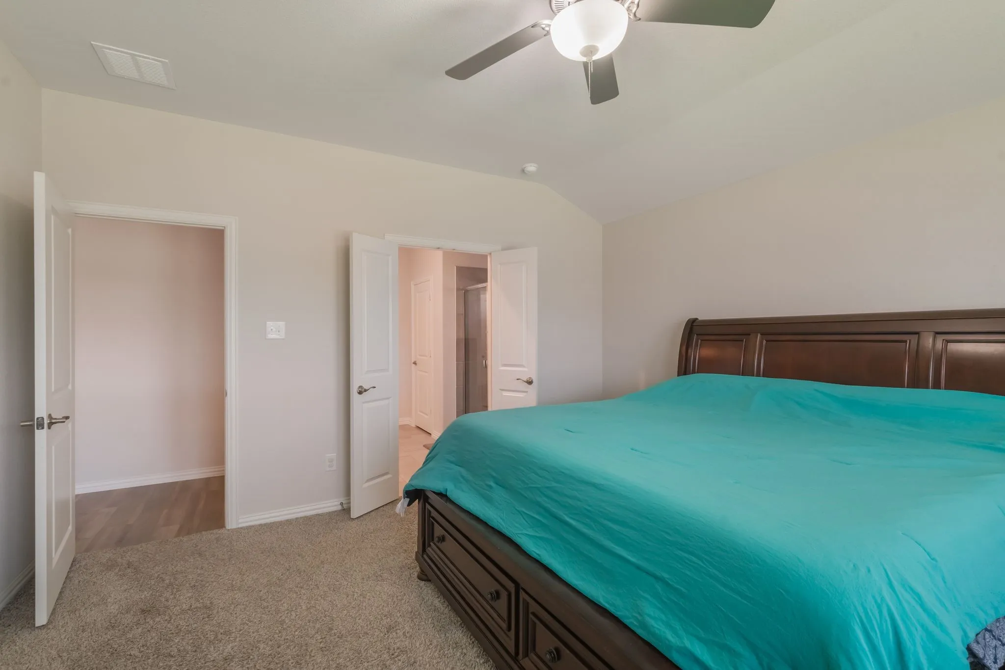 Single Family Residence For Sale in Denton County , 1805 Gold Mine Trail, Aubrey, Texas 76227, 4 Bedroom, 3 Bathroom, 2 Garage spaces, 2,270 Sqft, built in 2020, mls#21364431, Real Estate Agent in Aubrey, Homes For Sale in Denton county, Homes For Sale in Aubrey, Realtor in Aubrey Texas, Real Estate Brokerage Independent Realty Texas, Luminita Cordes Realtor
