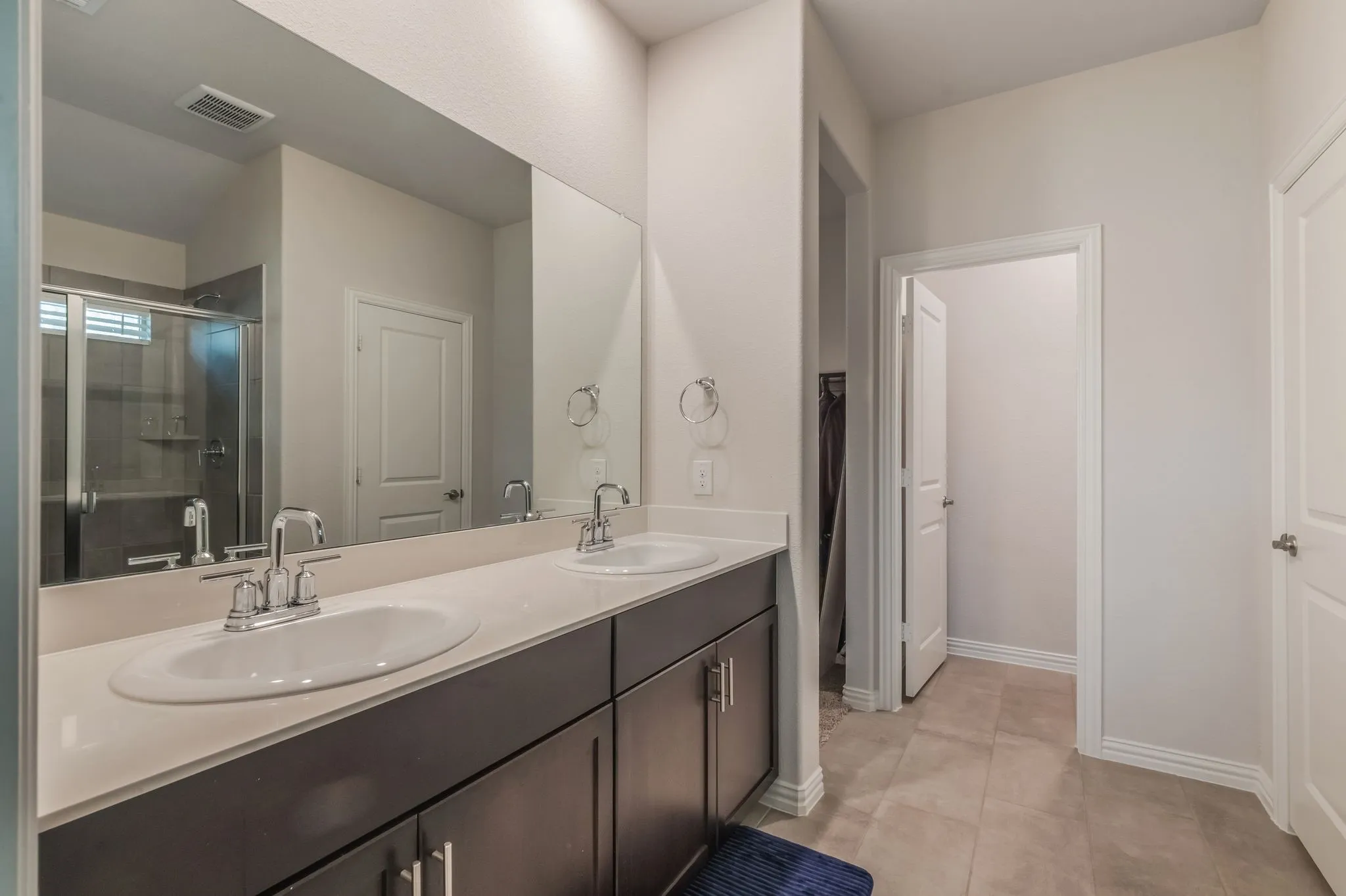 Single Family Residence For Sale in Denton County , 1805 Gold Mine Trail, Aubrey, Texas 76227, 4 Bedroom, 3 Bathroom, 2 Garage spaces, 2,270 Sqft, built in 2020, mls#21364431, Real Estate Agent in Aubrey, Homes For Sale in Denton county, Homes For Sale in Aubrey, Realtor in Aubrey Texas, Real Estate Brokerage Independent Realty Texas, Luminita Cordes Realtor