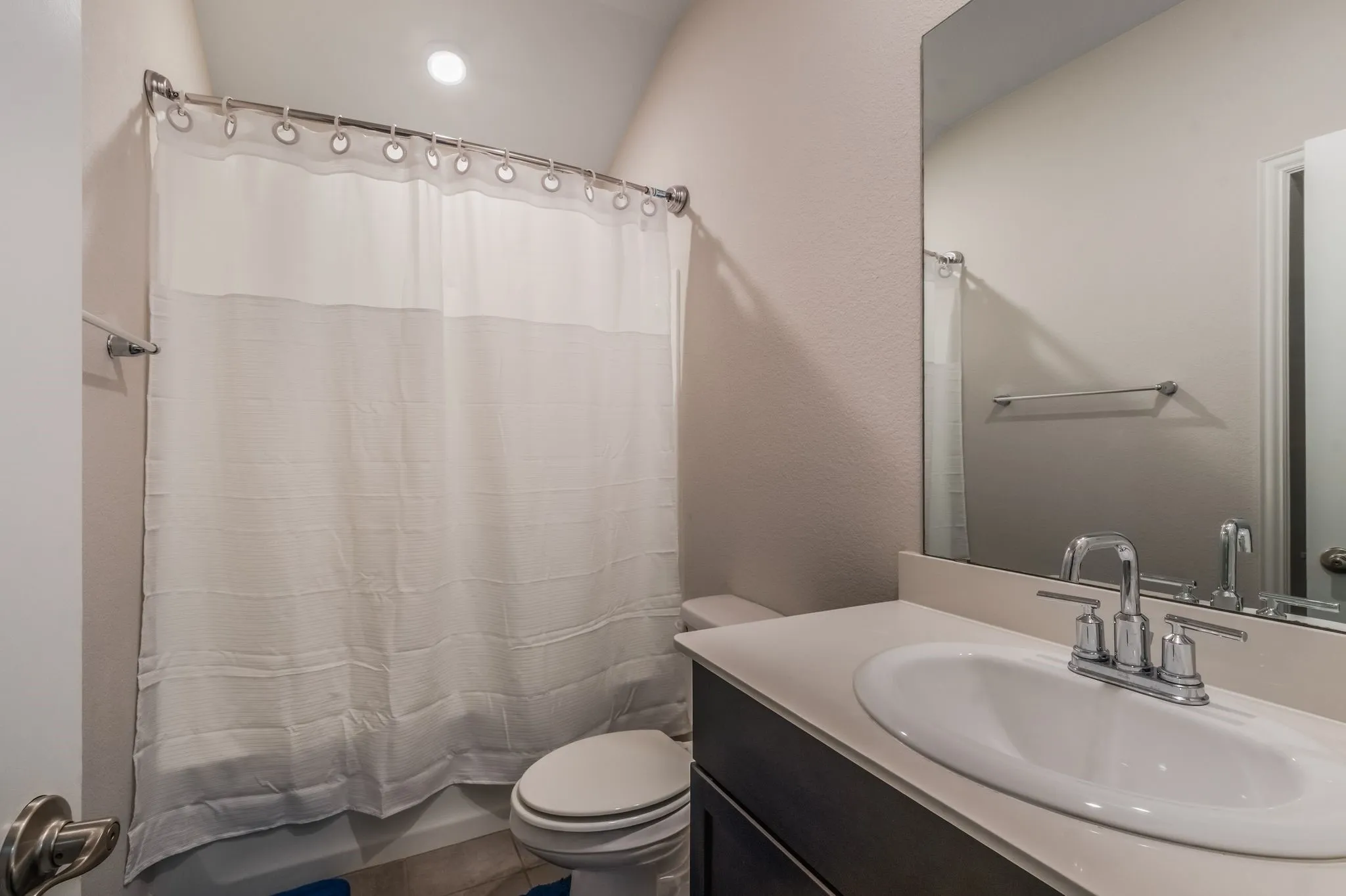 Single Family Residence For Sale in Denton County , 1805 Gold Mine Trail, Aubrey, Texas 76227, 4 Bedroom, 3 Bathroom, 2 Garage spaces, 2,270 Sqft, built in 2020, mls#21364431, Real Estate Agent in Aubrey, Homes For Sale in Denton county, Homes For Sale in Aubrey, Realtor in Aubrey Texas, Real Estate Brokerage Independent Realty Texas, Luminita Cordes Realtor