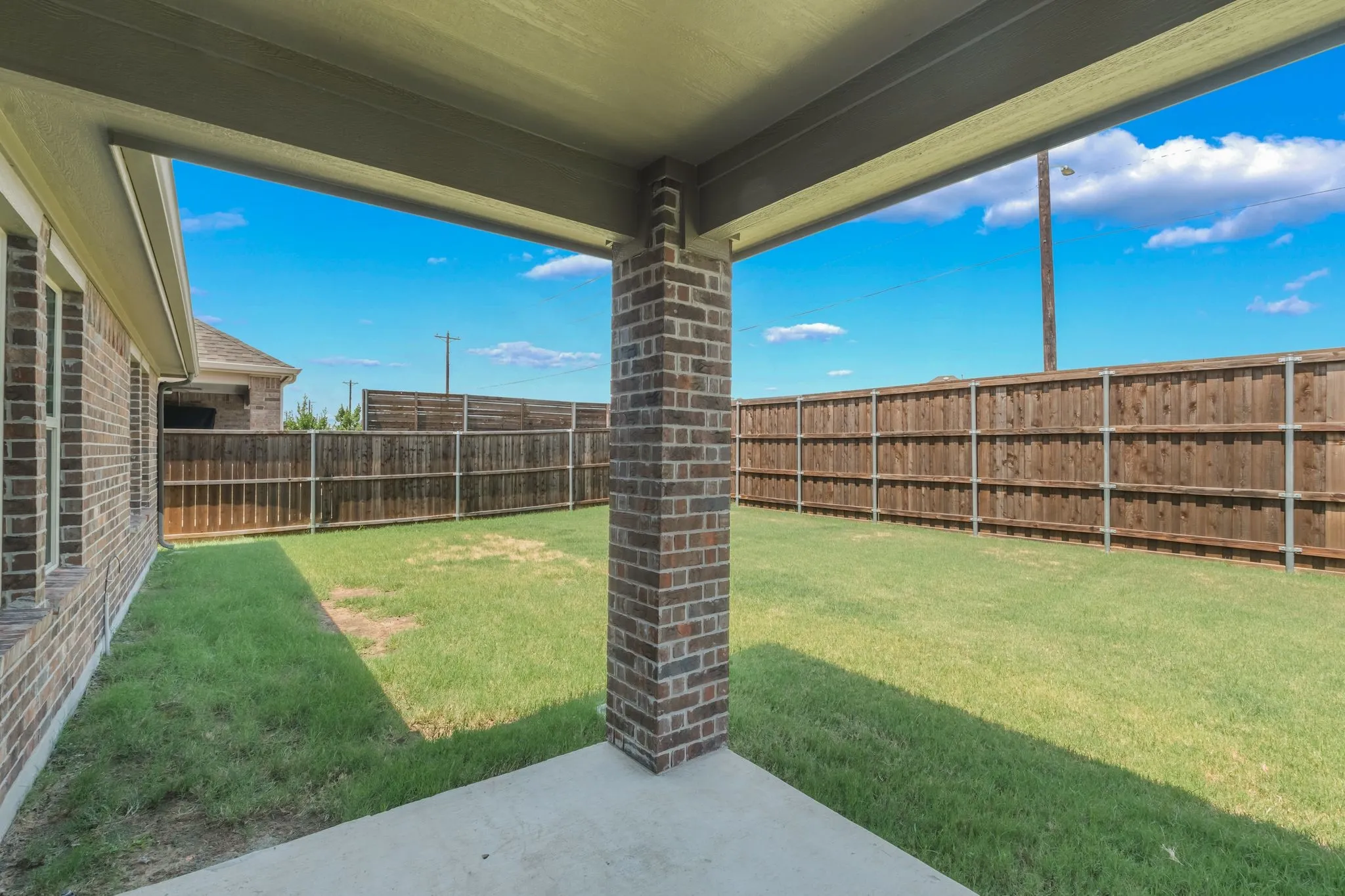 Single Family Residence For Sale in Denton County , 1805 Gold Mine Trail, Aubrey, Texas 76227, 4 Bedroom, 3 Bathroom, 2 Garage spaces, 2,270 Sqft, built in 2020, mls#21364431, Real Estate Agent in Aubrey, Homes For Sale in Denton county, Homes For Sale in Aubrey, Realtor in Aubrey Texas, Real Estate Brokerage Independent Realty Texas, Luminita Cordes Realtor