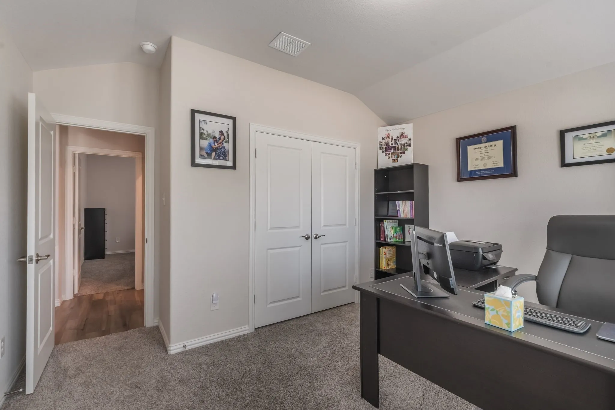 Single Family Residence For Sale in Denton County , 1805 Gold Mine Trail, Aubrey, Texas 76227, 4 Bedroom, 3 Bathroom, 2 Garage spaces, 2,270 Sqft, built in 2020, mls#21364431, Real Estate Agent in Aubrey, Homes For Sale in Denton county, Homes For Sale in Aubrey, Realtor in Aubrey Texas, Real Estate Brokerage Independent Realty Texas, Luminita Cordes Realtor