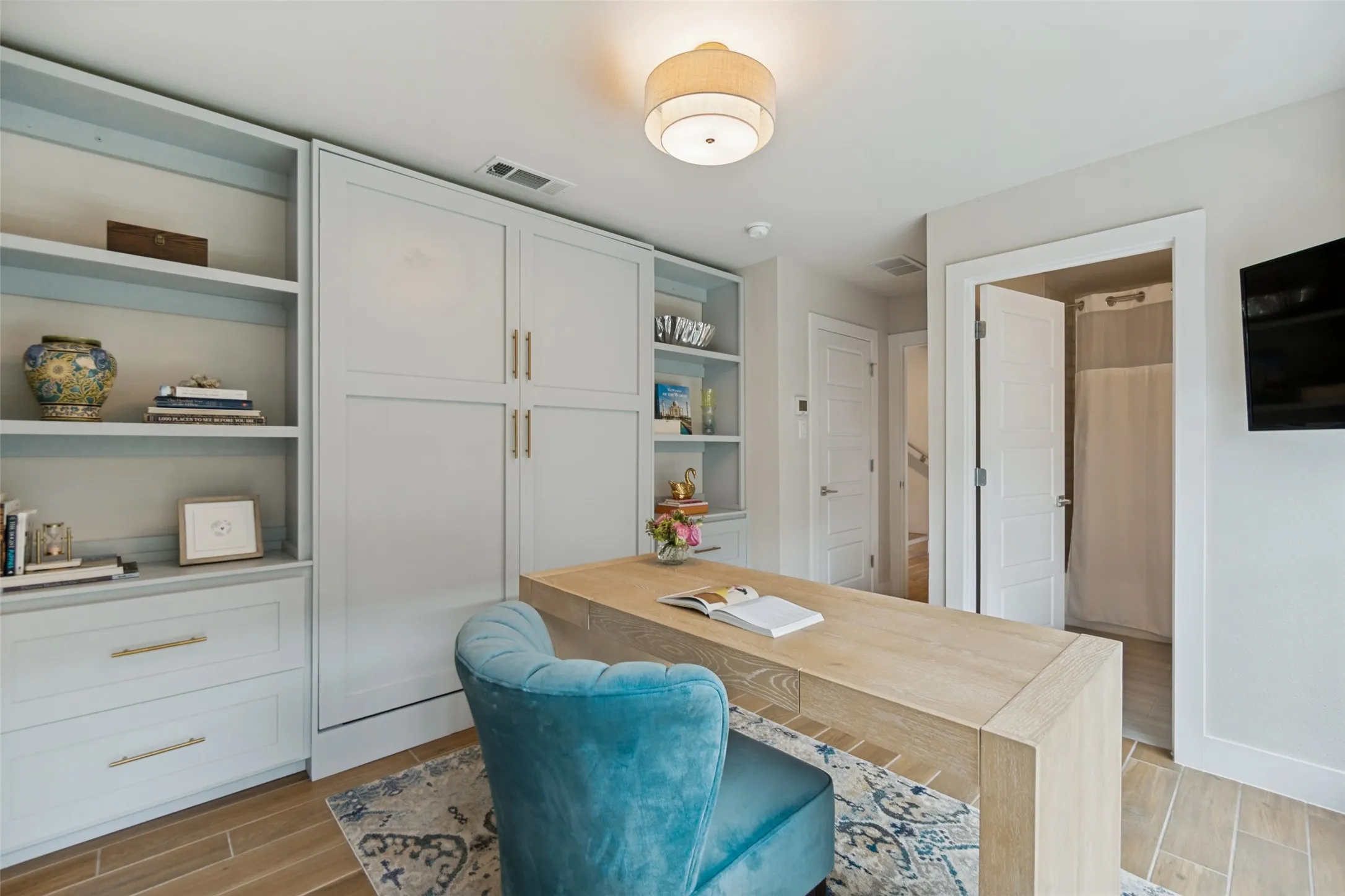 Condominium For Sale in Dallas County , 4522 Deere Street 102, Dallas, Texas 75204, 2 Bedroom, 3 Bathroom, 2 Garage spaces, 2,013 Sqft, built in 2017, mls#21363800, Real Estate Agent in Dallas, Homes For Sale in Dallas county, Homes For Sale in Dallas, Realtor in Dallas Texas, Real Estate Brokerage Independent Realty Texas, Luminita Cordes Realtor
