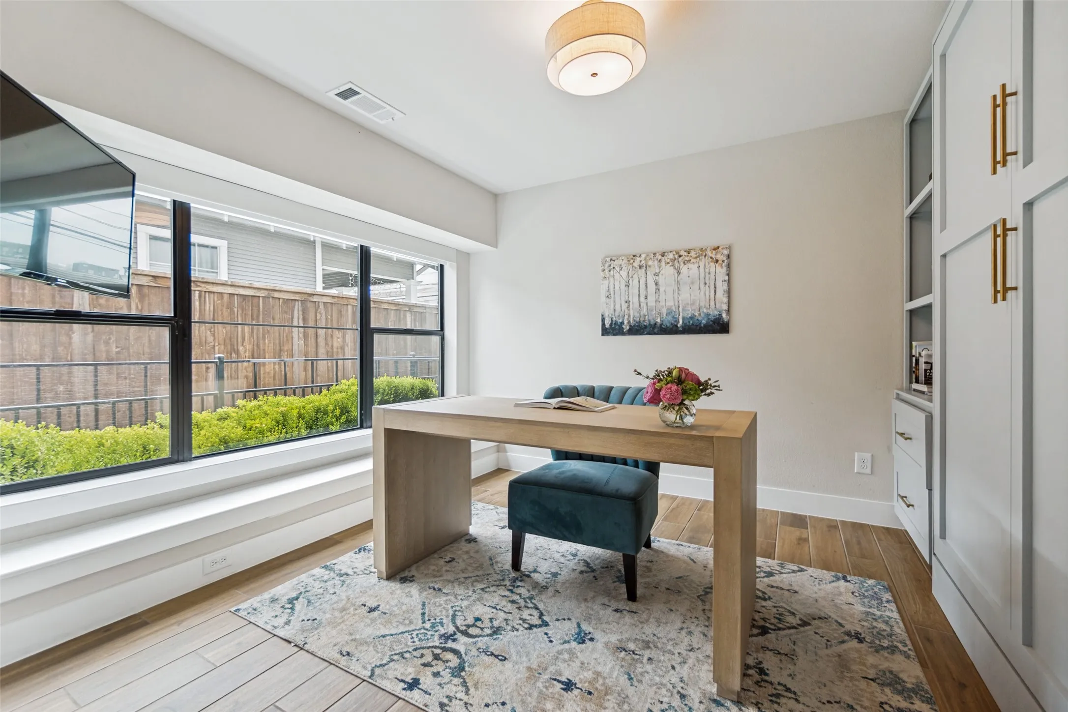 Condominium For Sale in Dallas County , 4522 Deere Street 102, Dallas, Texas 75204, 2 Bedroom, 3 Bathroom, 2 Garage spaces, 2,013 Sqft, built in 2017, mls#21363800, Real Estate Agent in Dallas, Homes For Sale in Dallas county, Homes For Sale in Dallas, Realtor in Dallas Texas, Real Estate Brokerage Independent Realty Texas, Luminita Cordes Realtor
