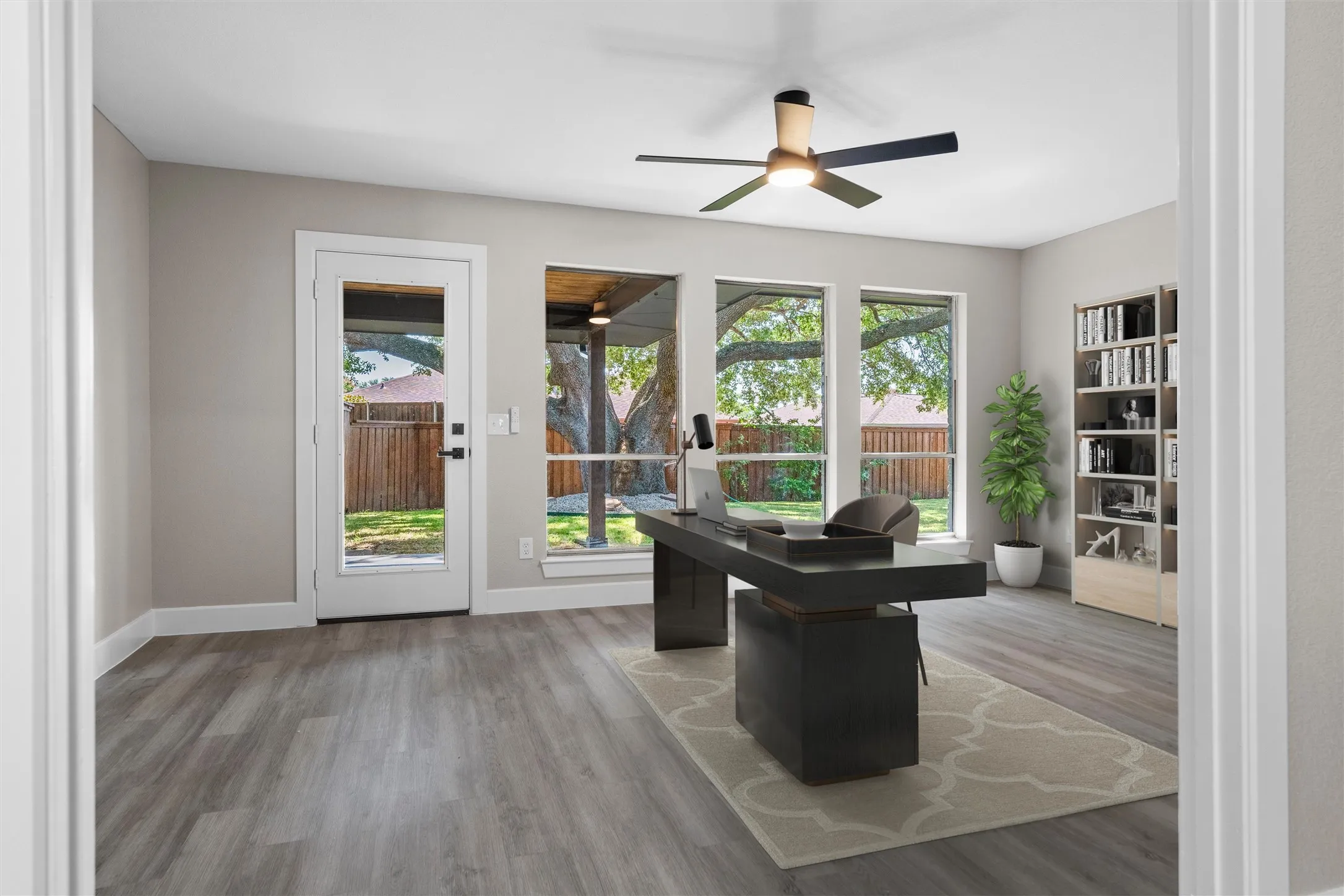 Single Family Residence For Sale in Collin County , 2208 Newcastle Circle, Plano, Texas 75075, 3 Bedroom, 2 Bathroom, 2 Garage spaces, 1,874 Sqft, built in 1976, mls#21362448, Real Estate Agent in Plano, Homes For Sale in Collin county, Homes For Sale in Plano, Realtor in Plano Texas, Real Estate Brokerage Independent Realty Texas, Luminita Cordes Realtor