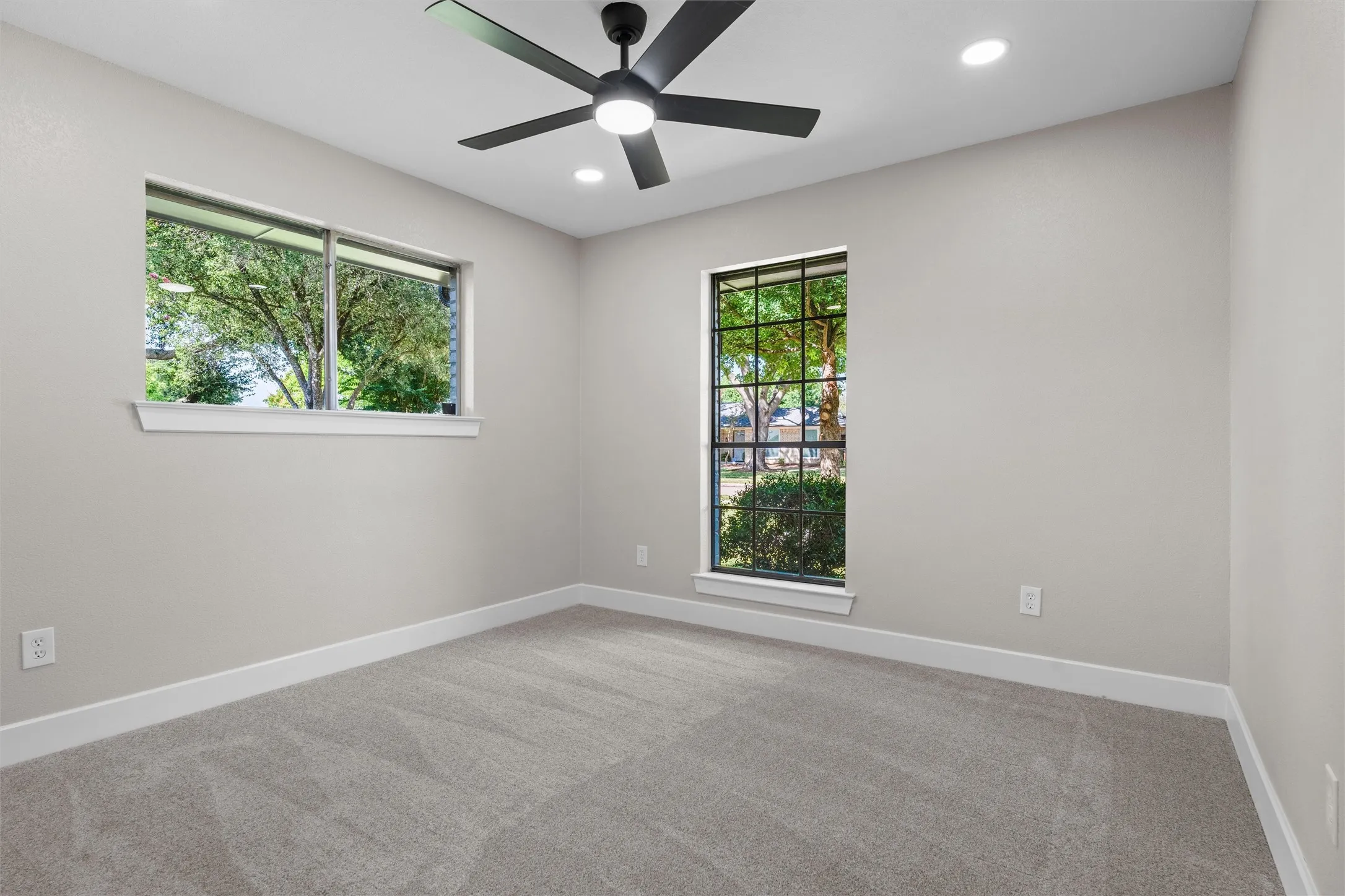 Single Family Residence For Sale in Collin County , 2208 Newcastle Circle, Plano, Texas 75075, 3 Bedroom, 2 Bathroom, 2 Garage spaces, 1,874 Sqft, built in 1976, mls#21362448, Real Estate Agent in Plano, Homes For Sale in Collin county, Homes For Sale in Plano, Realtor in Plano Texas, Real Estate Brokerage Independent Realty Texas, Luminita Cordes Realtor