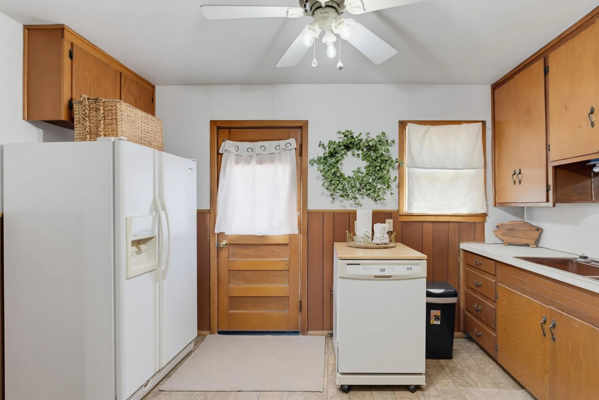 Sweet eat in kitchen. Appliances will stay with the home.