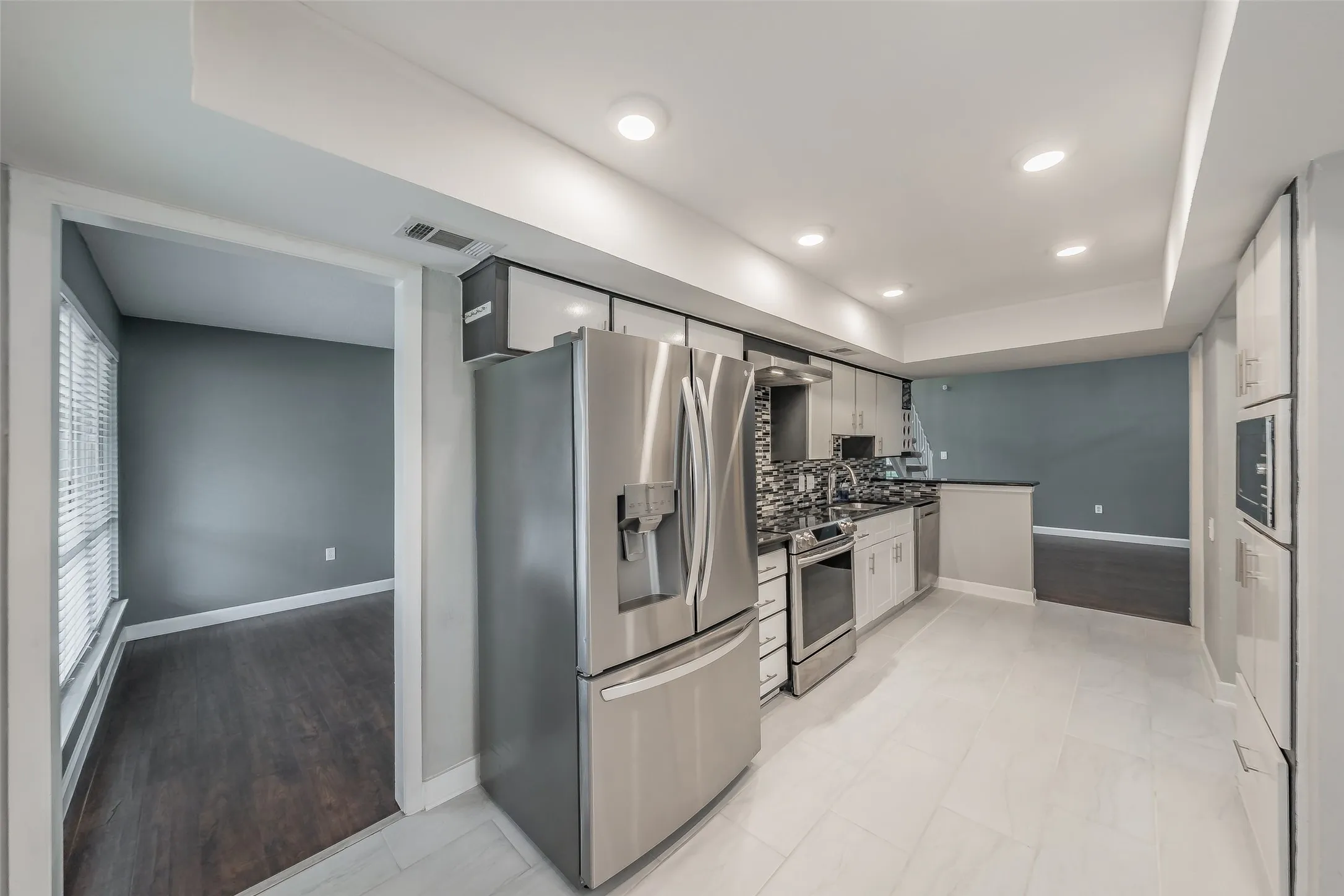 Single Family Residence For Rent in Dallas County , 2821 Cheyenne Street, Irving, Texas 75062, 3 Bedroom, 3 Bathroom, Garage spaces, 1,894 Sqft, built in 1964, mls#21351743, Real Estate Agent in Irving, Homes For Rent in Dallas county, Homes For Rent in Irving, Realtor in Irving Texas, Real Estate Brokerage Independent Realty Texas, Luminita Cordes Realtor