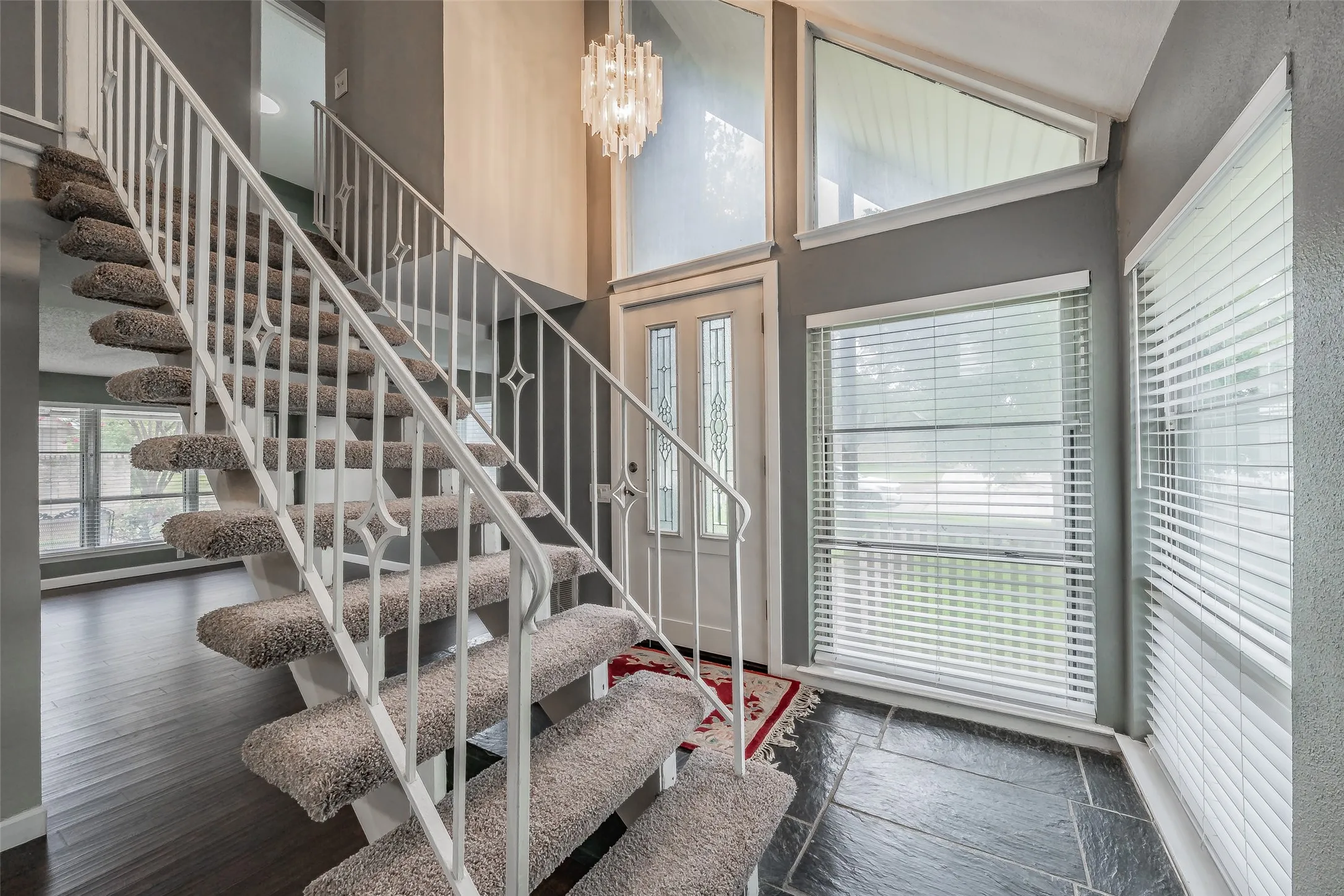 Single Family Residence For Rent in Dallas County , 2821 Cheyenne Street, Irving, Texas 75062, 3 Bedroom, 3 Bathroom, Garage spaces, 1,894 Sqft, built in 1964, mls#21351743, Real Estate Agent in Irving, Homes For Rent in Dallas county, Homes For Rent in Irving, Realtor in Irving Texas, Real Estate Brokerage Independent Realty Texas, Luminita Cordes Realtor