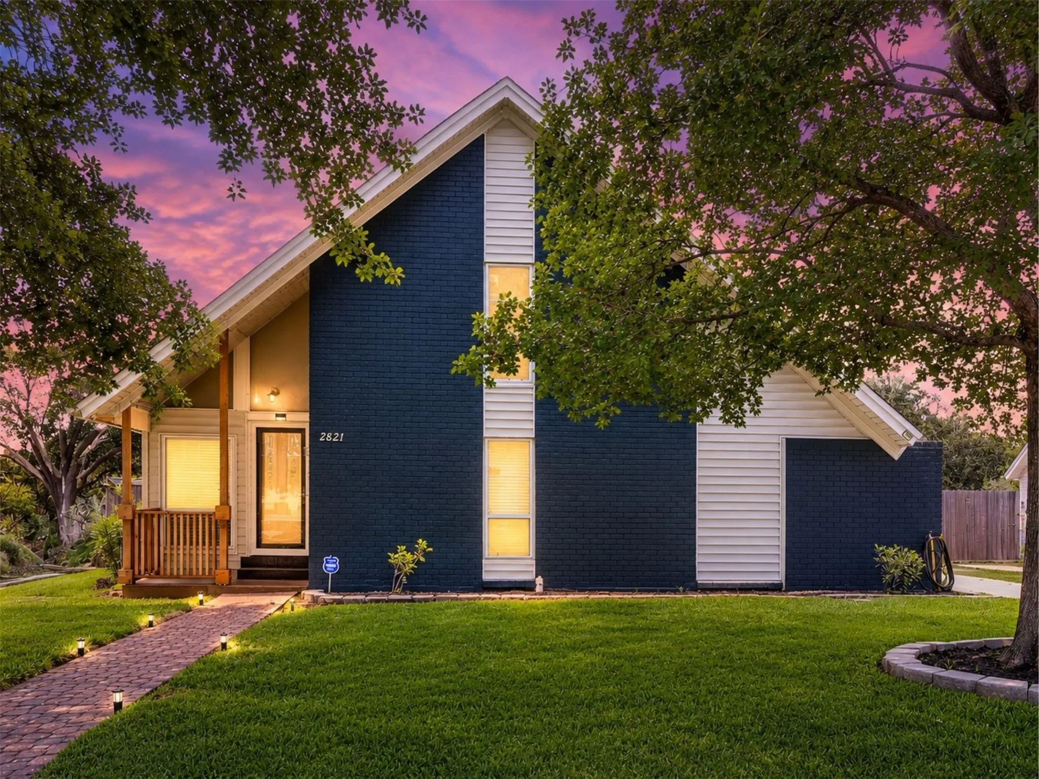 Single Family Residence For Rent