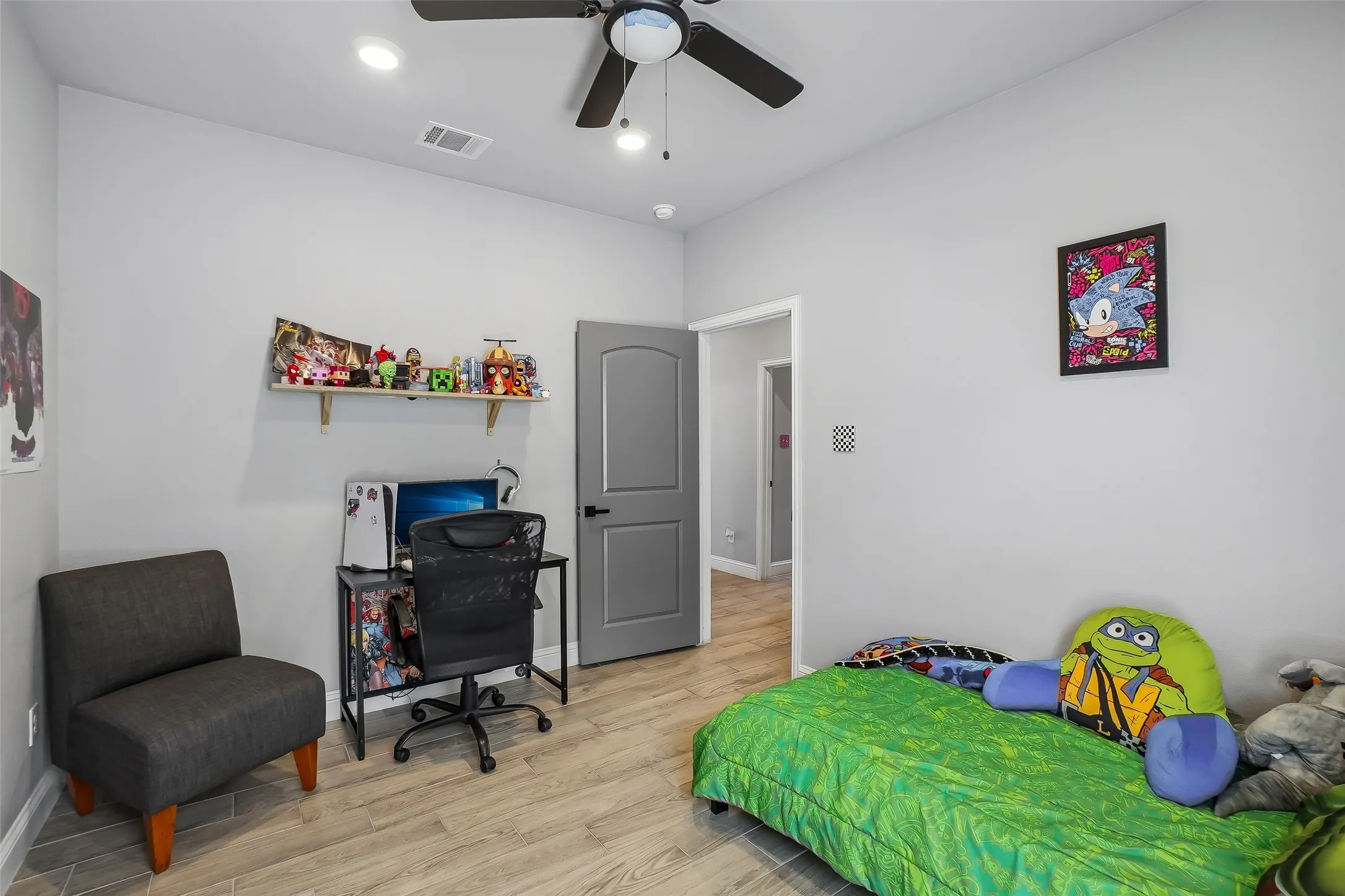 Single Family Residence For Sale in Tarrant County , 3600 Martin Street, Fort Worth, Texas 76119, 4 Bedroom, 3 Bathroom, 2 Garage spaces, 2,095 Sqft, built in 2022, mls#21363074, Real Estate Agent in Fort Worth, Homes For Sale in Tarrant county, Homes For Sale in Fort Worth, Realtor in Fort Worth Texas, Real Estate Brokerage Independent Realty Texas, Luminita Cordes Realtor