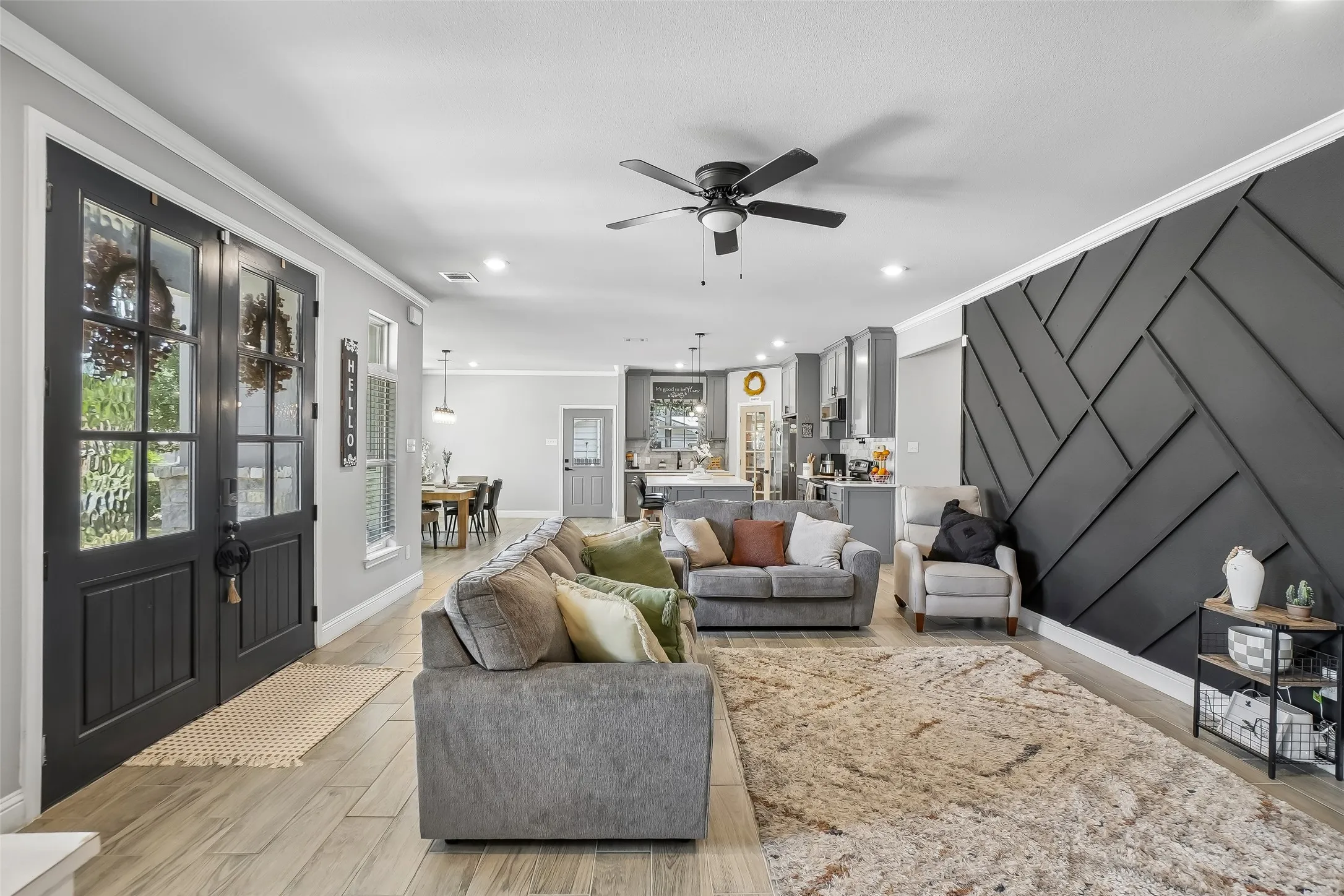 Single Family Residence For Sale in Tarrant County , 3600 Martin Street, Fort Worth, Texas 76119, 4 Bedroom, 3 Bathroom, 2 Garage spaces, 2,095 Sqft, built in 2022, mls#21363074, Real Estate Agent in Fort Worth, Homes For Sale in Tarrant county, Homes For Sale in Fort Worth, Realtor in Fort Worth Texas, Real Estate Brokerage Independent Realty Texas, Luminita Cordes Realtor