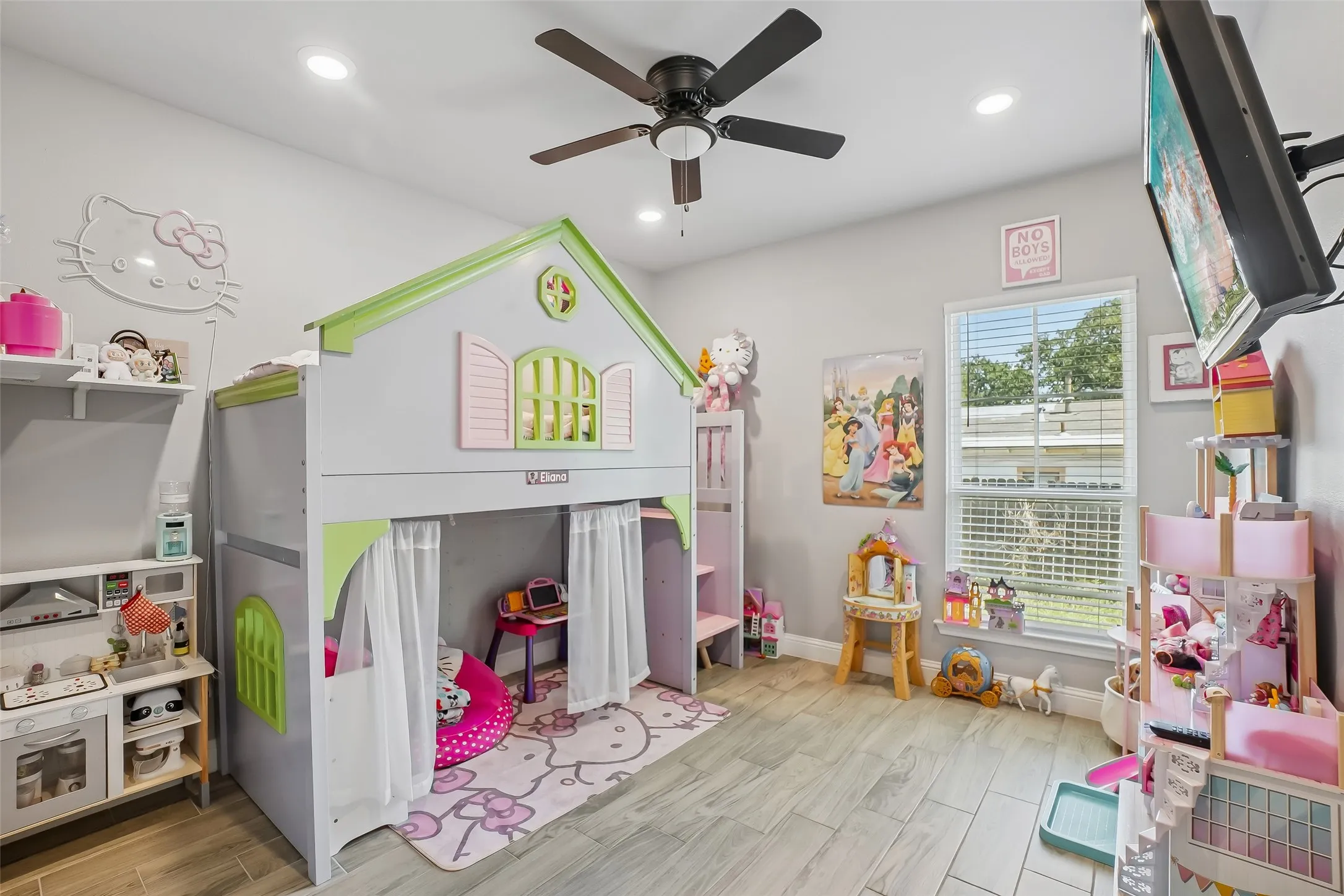 Single Family Residence For Sale in Tarrant County , 3600 Martin Street, Fort Worth, Texas 76119, 4 Bedroom, 3 Bathroom, 2 Garage spaces, 2,095 Sqft, built in 2022, mls#21363074, Real Estate Agent in Fort Worth, Homes For Sale in Tarrant county, Homes For Sale in Fort Worth, Realtor in Fort Worth Texas, Real Estate Brokerage Independent Realty Texas, Luminita Cordes Realtor
