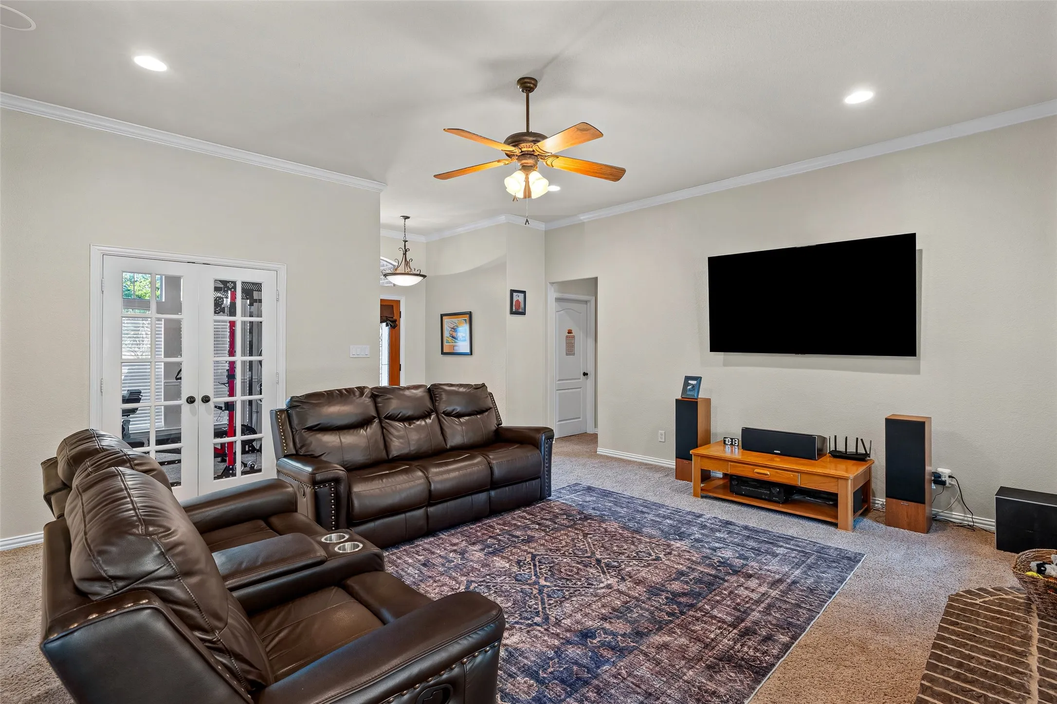 Single Family Residence For Sale in Hood County , 9719 Ravenswood Road, Granbury, Texas 76049, 3 Bedroom, 2 Bathroom, 2 Garage spaces, 1,946 Sqft, built in 2008, mls#21363269, Real Estate Agent in Granbury, Homes For Sale in Hood county, Homes For Sale in Granbury, Realtor in Granbury Texas, Real Estate Brokerage Independent Realty Texas, Luminita Cordes Realtor