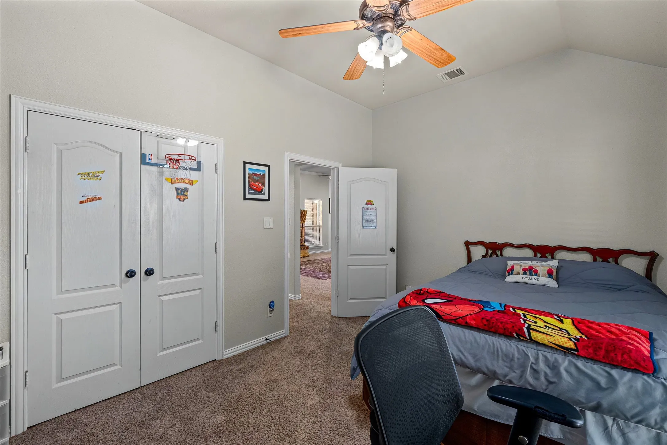 Single Family Residence For Sale in Hood County , 9719 Ravenswood Road, Granbury, Texas 76049, 3 Bedroom, 2 Bathroom, 2 Garage spaces, 1,946 Sqft, built in 2008, mls#21363269, Real Estate Agent in Granbury, Homes For Sale in Hood county, Homes For Sale in Granbury, Realtor in Granbury Texas, Real Estate Brokerage Independent Realty Texas, Luminita Cordes Realtor