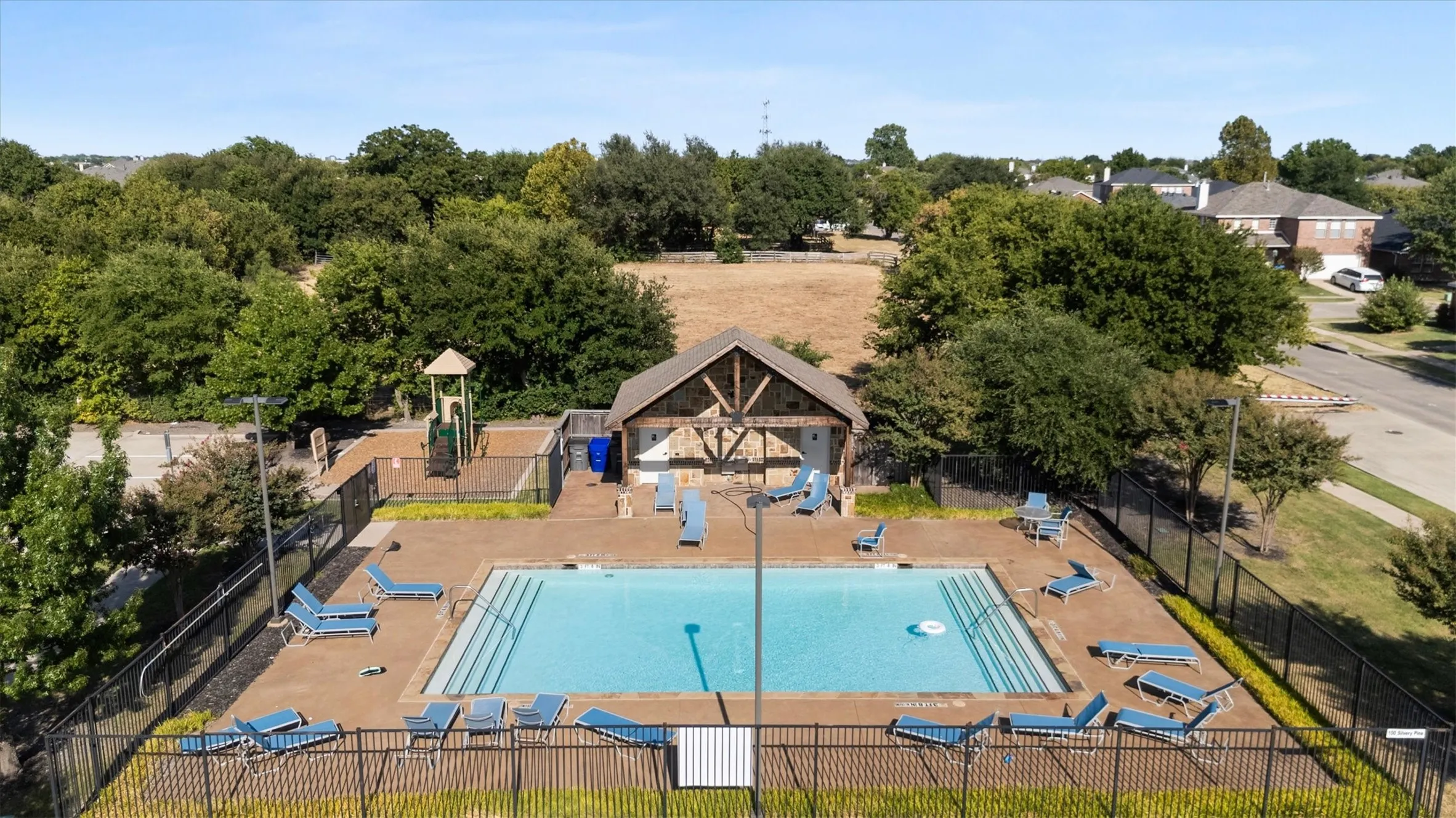 Single Family Residence For Sale in Collin County , 2708 Sugar Maple Drive, Wylie, Texas 75098, 3 Bedroom, 2 Bathroom, 2 Garage spaces, 2,022 Sqft, built in 2004, mls#21364012, Real Estate Agent in Wylie, Homes For Sale in Collin county, Homes For Sale in Wylie, Realtor in Wylie Texas, Real Estate Brokerage Independent Realty Texas, Luminita Cordes Realtor