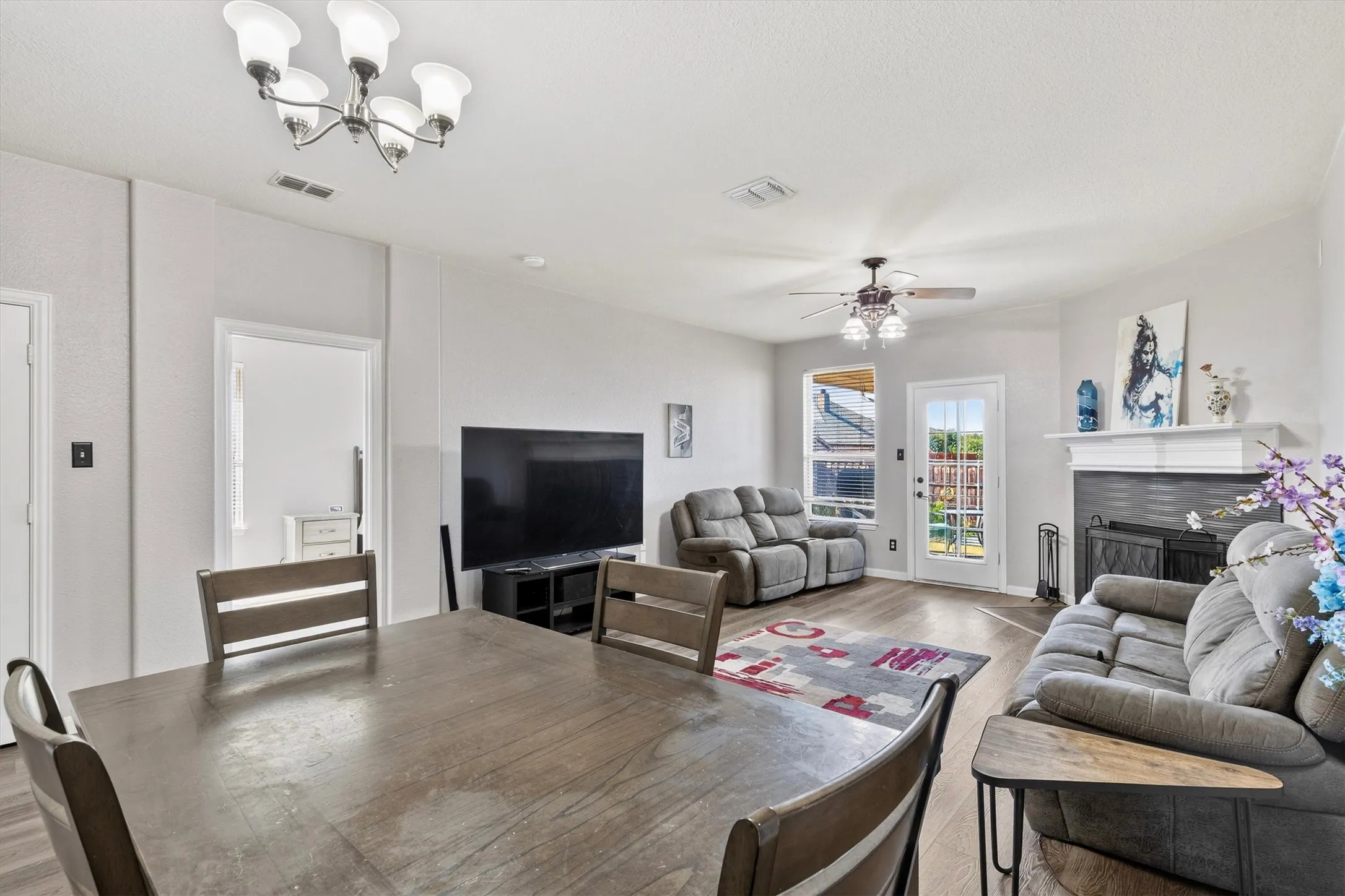 Single Family Residence For Sale in Collin County , 2708 Sugar Maple Drive, Wylie, Texas 75098, 3 Bedroom, 2 Bathroom, 2 Garage spaces, 2,022 Sqft, built in 2004, mls#21364012, Real Estate Agent in Wylie, Homes For Sale in Collin county, Homes For Sale in Wylie, Realtor in Wylie Texas, Real Estate Brokerage Independent Realty Texas, Luminita Cordes Realtor