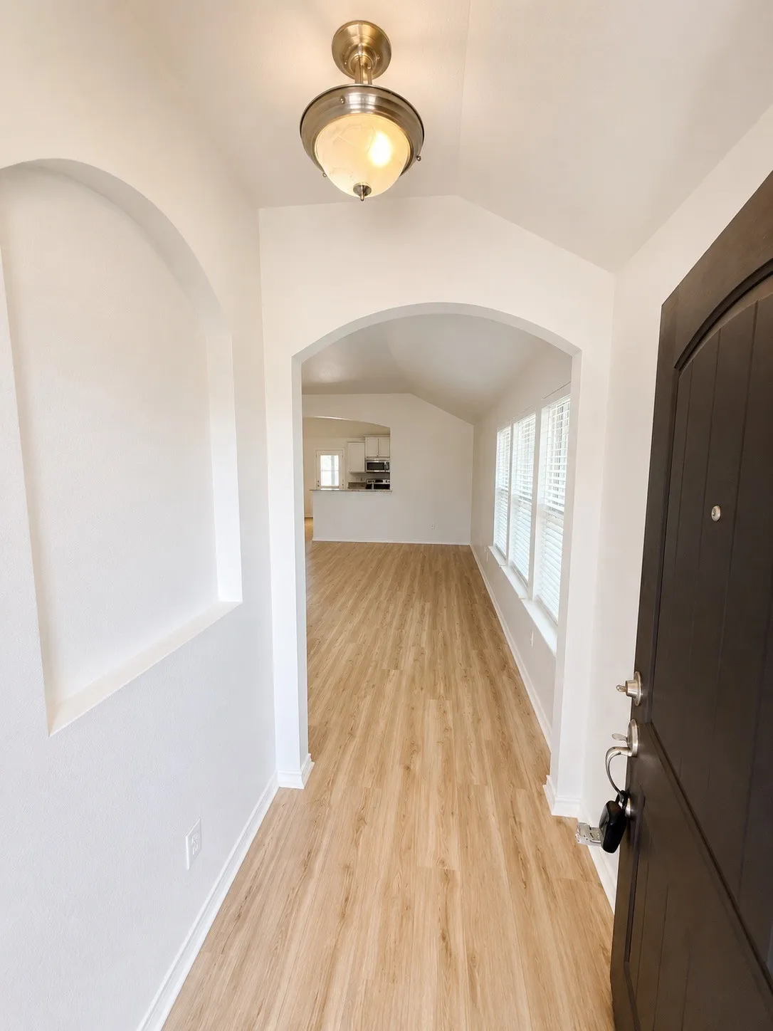 Single Family Residence For Sale in Hood County , 7322 Mistletoe Trail, Granbury, Texas 76048, 4 Bedroom, 2 Bathroom, 2 Garage spaces, 1,751 Sqft, built in 2015, mls#21360838, Real Estate Agent in Granbury, Homes For Sale in Hood county, Homes For Sale in Granbury, Realtor in Granbury Texas, Real Estate Brokerage Independent Realty Texas, Luminita Cordes Realtor