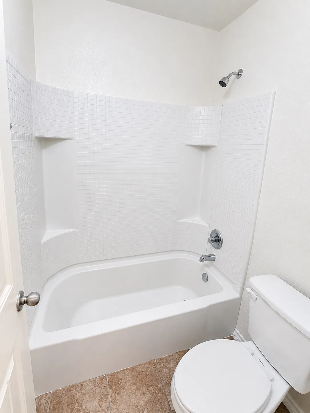 Single Family Residence For Sale in Hood County , 7322 Mistletoe Trail, Granbury, Texas 76048, 4 Bedroom, 2 Bathroom, 2 Garage spaces, 1,751 Sqft, built in 2015, mls#21360838, Real Estate Agent in Granbury, Homes For Sale in Hood county, Homes For Sale in Granbury, Realtor in Granbury Texas, Real Estate Brokerage Independent Realty Texas, Luminita Cordes Realtor