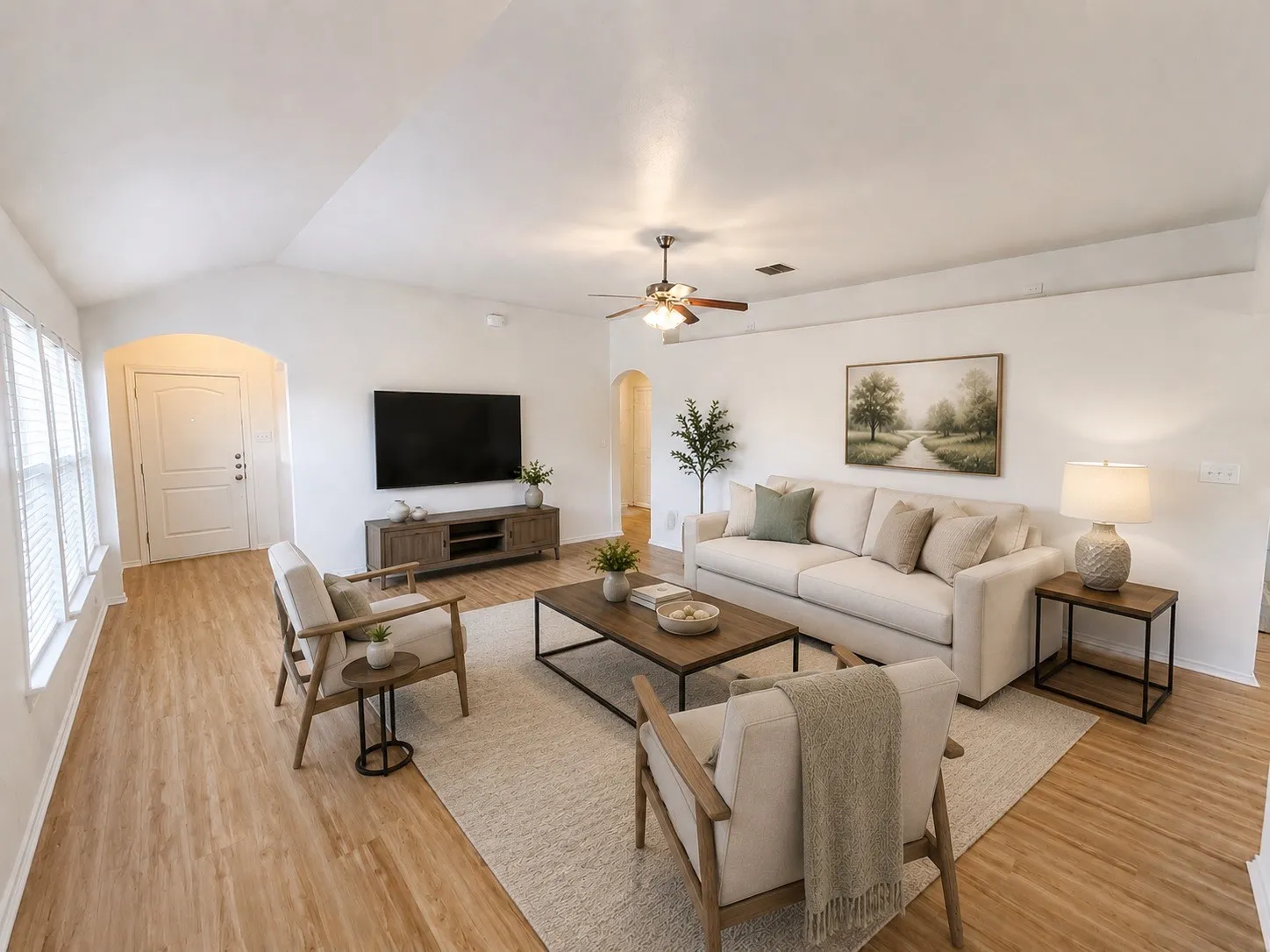 Single Family Residence For Sale in Hood County , 7322 Mistletoe Trail, Granbury, Texas 76048, 4 Bedroom, 2 Bathroom, 2 Garage spaces, 1,751 Sqft, built in 2015, mls#21360838, Real Estate Agent in Granbury, Homes For Sale in Hood county, Homes For Sale in Granbury, Realtor in Granbury Texas, Real Estate Brokerage Independent Realty Texas, Luminita Cordes Realtor