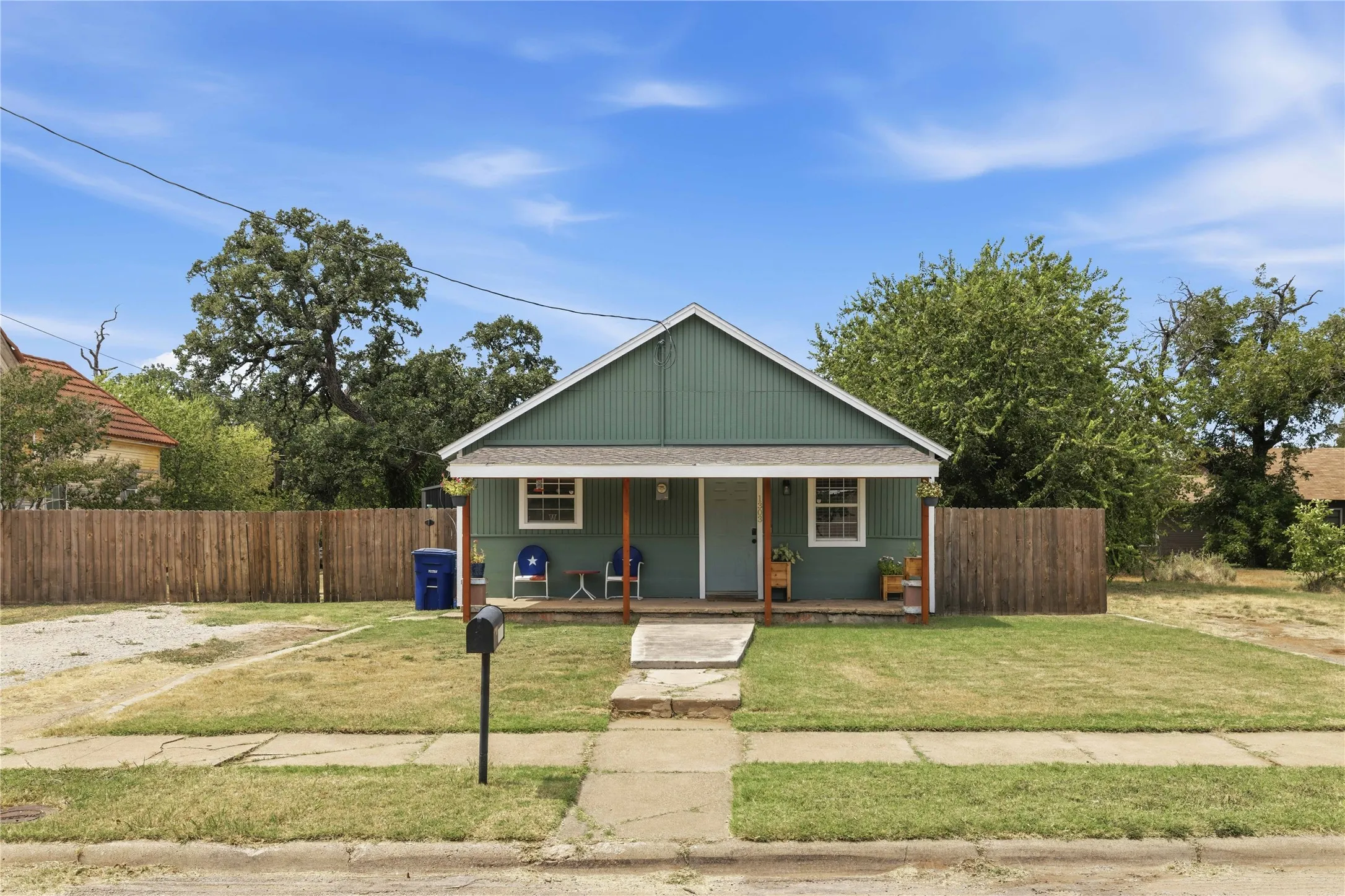Single Family Residence For Sale in Brown County , 1303 Avenue D, Brownwood, Texas 76801, 3 Bedroom, 2 Bathroom, 1 Garage spaces, 1,134 Sqft, built in 0, mls#21363169, Real Estate Agent in Brownwood, Homes For Sale in Brown county, Homes For Sale in Brownwood, Realtor in Brownwood Texas, Real Estate Brokerage Independent Realty Texas, Luminita Cordes Realtor
