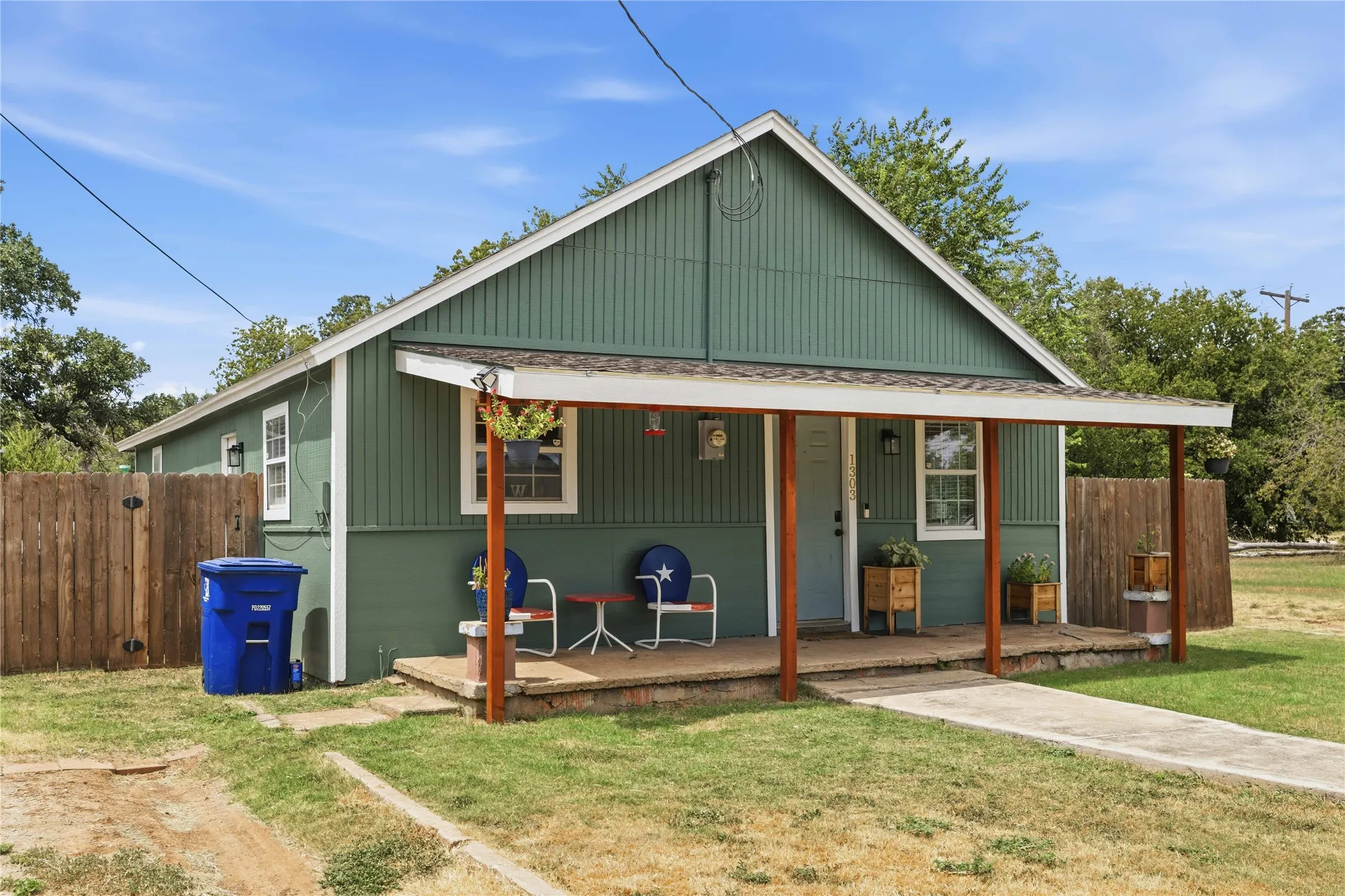 Single Family Residence For Sale in Brown County , 1303 Avenue D, Brownwood, Texas 76801, 3 Bedroom, 2 Bathroom, 1 Garage spaces, 1,134 Sqft, built in 0, mls#21363169, Real Estate Agent in Brownwood, Homes For Sale in Brown county, Homes For Sale in Brownwood, Realtor in Brownwood Texas, Real Estate Brokerage Independent Realty Texas, Luminita Cordes Realtor